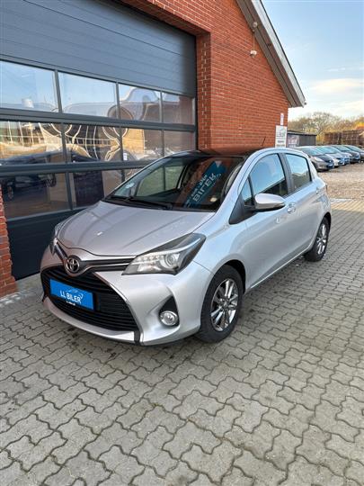 Toyota Yaris 1,3 VVT-I T2 Skyview 100HK 5d 6g