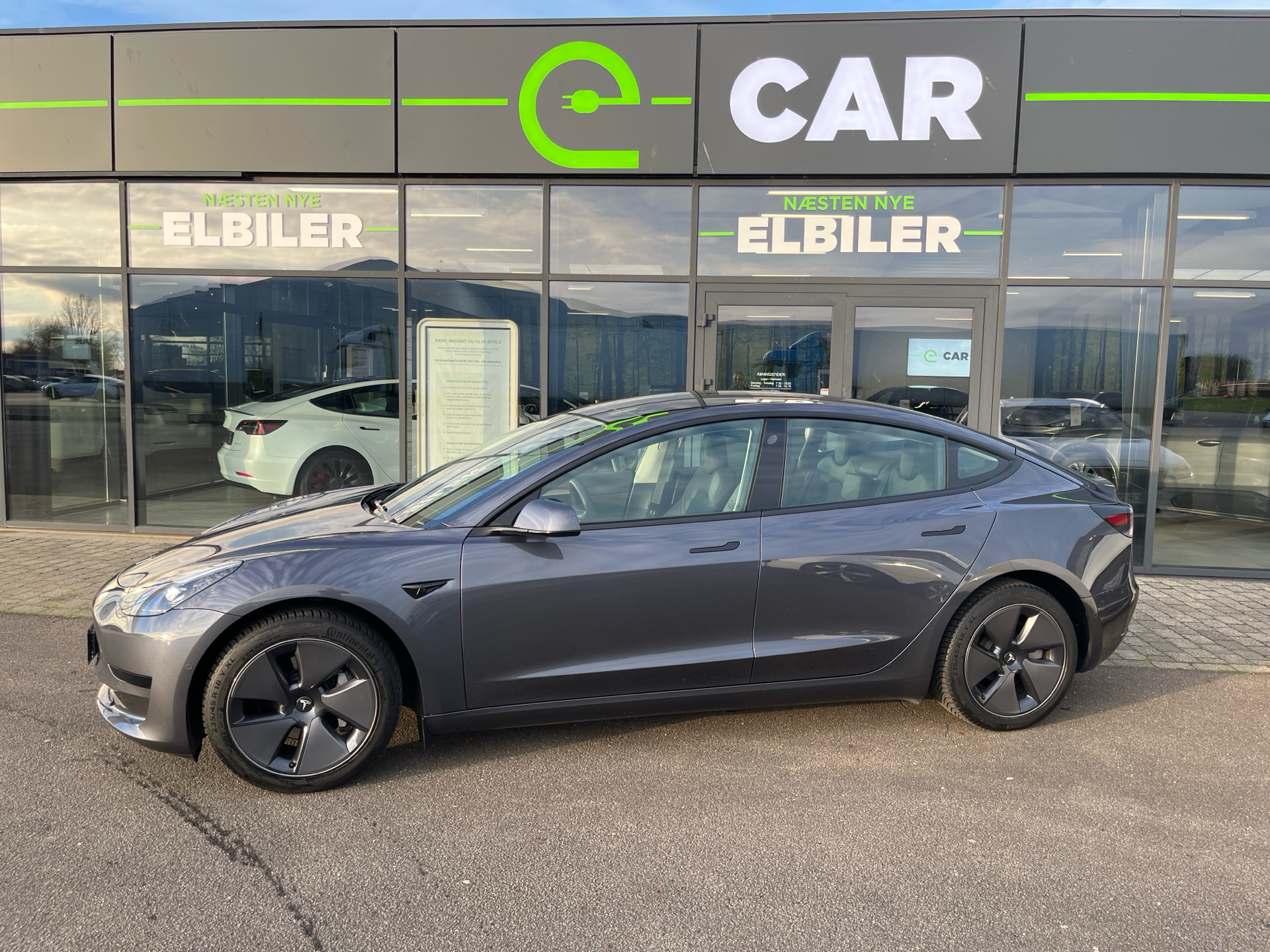 Billede af Tesla Model 3 EL Standard Range 283HK Aut.