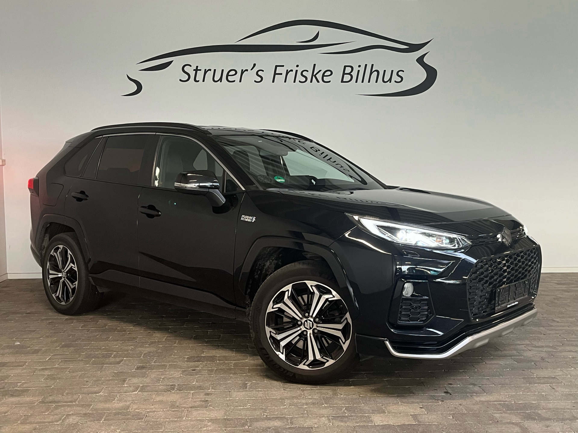 Billede af Suzuki Across 2,5 Hybrid Adventure E-CVT 306HK 5d Trinl. Gear