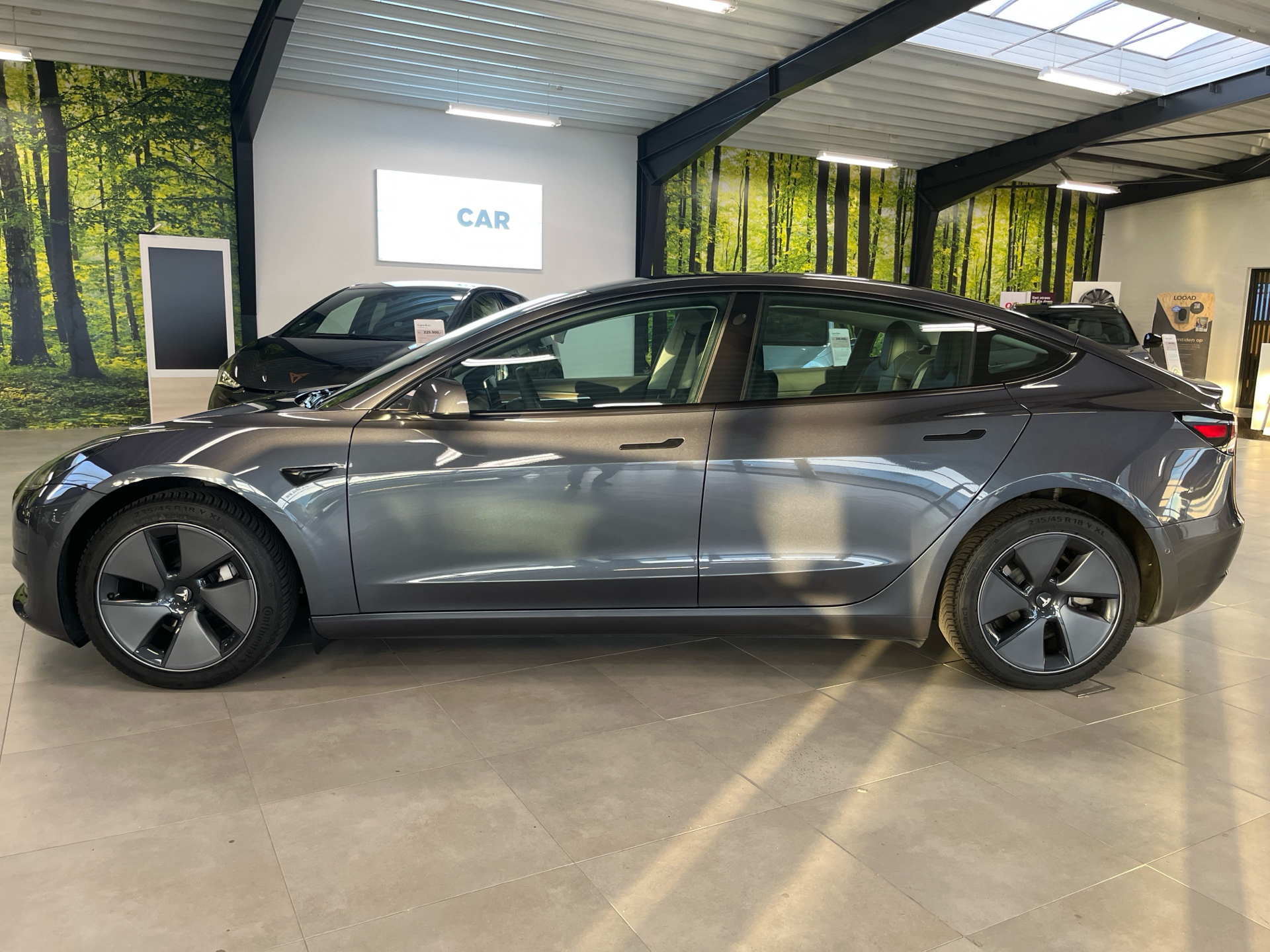 Billede af Tesla Model 3 EL Standard Range 283HK Aut.