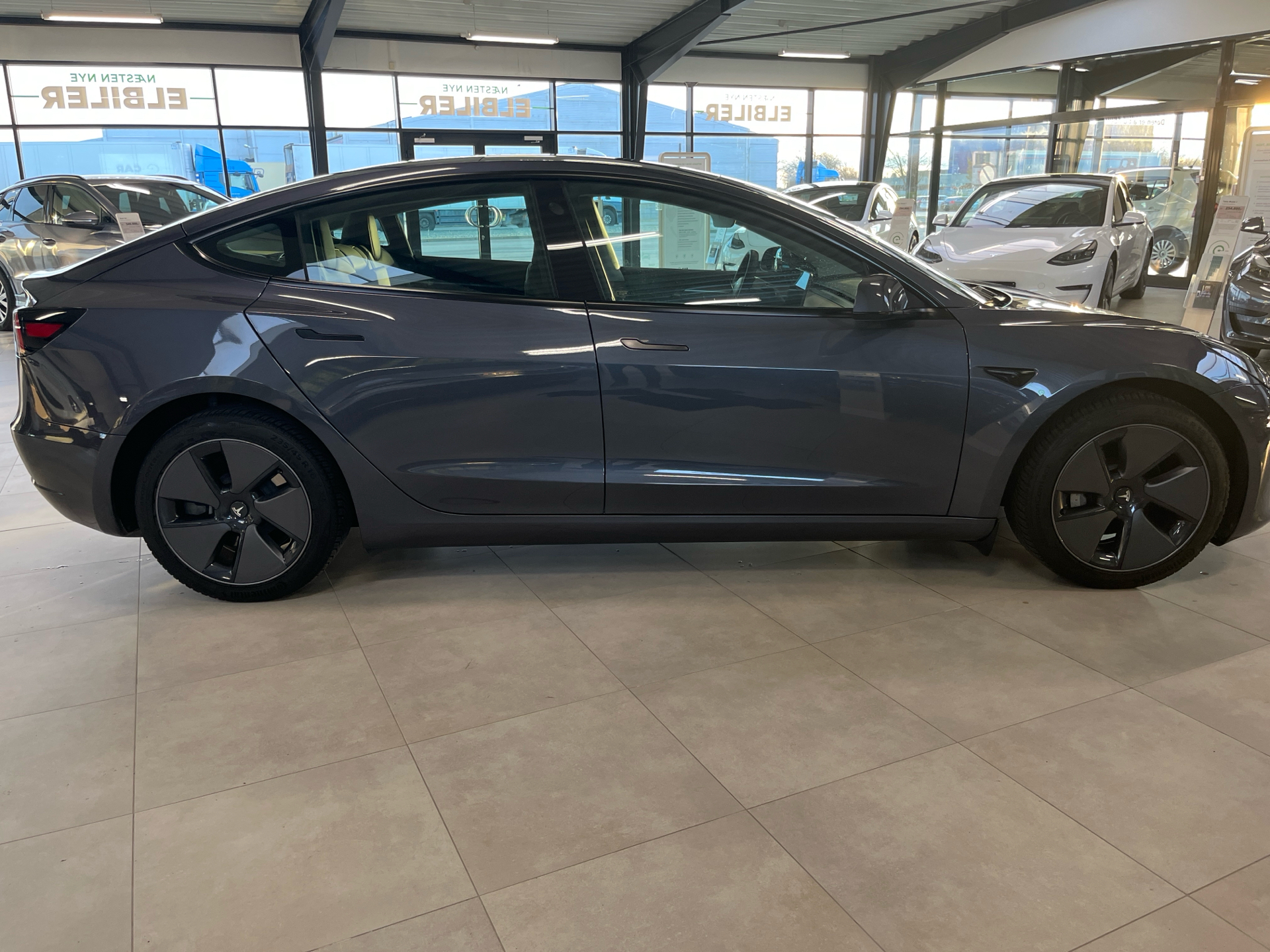 Billede af Tesla Model 3 EL Standard Range 283HK Aut.