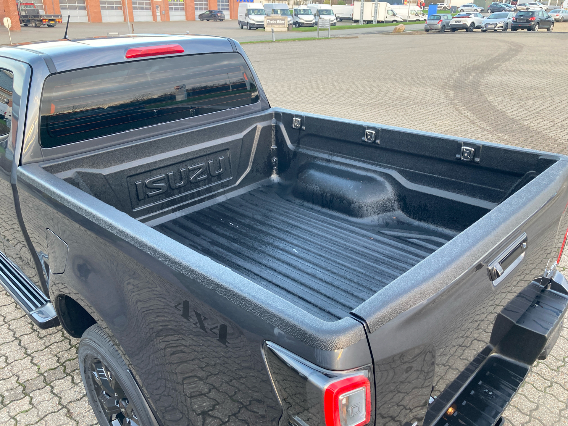 Billede af Isuzu D-max Extended Cab 1,9 D Exclusive 4WD 163HK Pick-Up Aut.