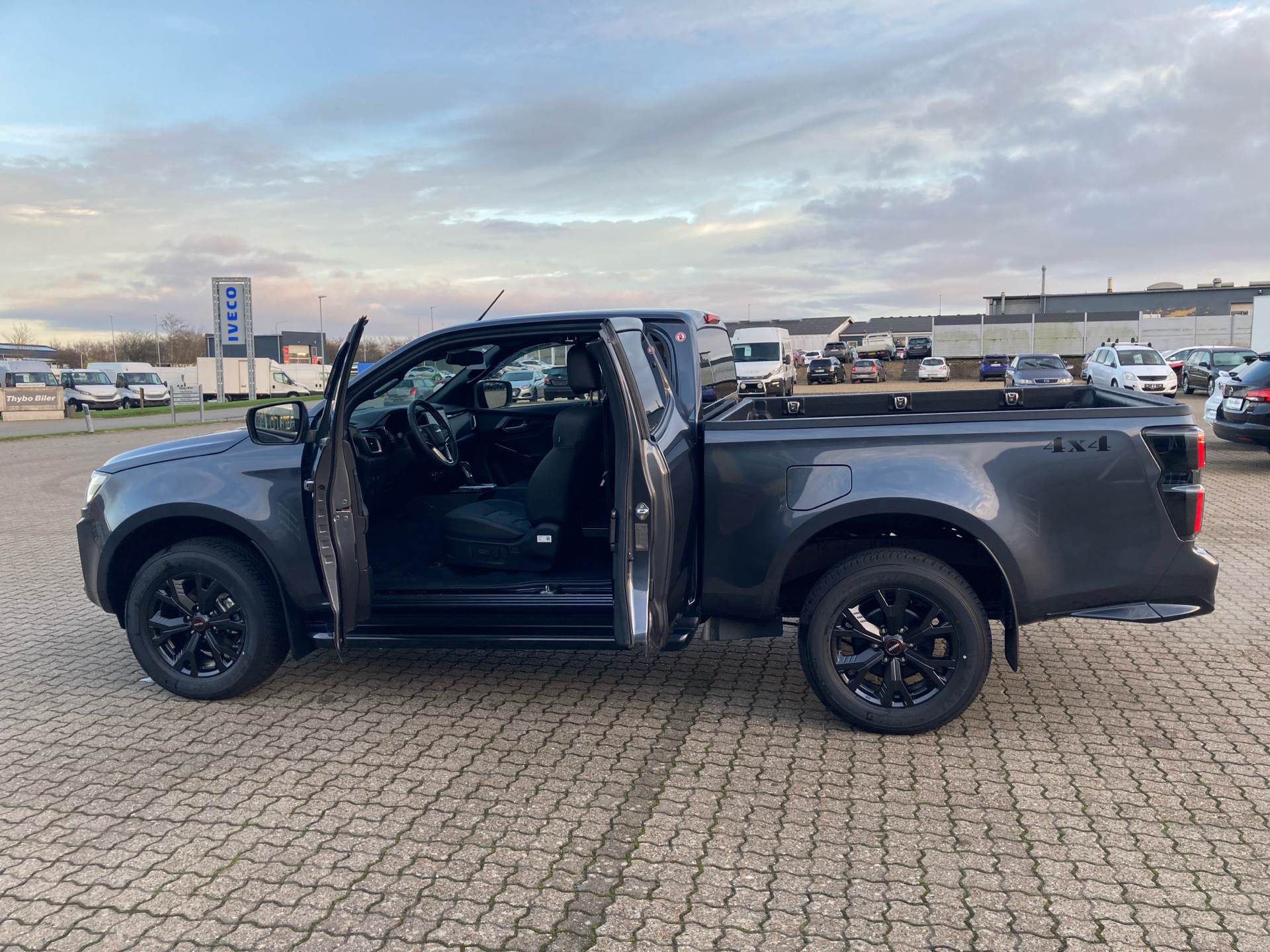 Billede af Isuzu D-max Extended Cab 1,9 D Exclusive 4WD 163HK Pick-Up Aut.