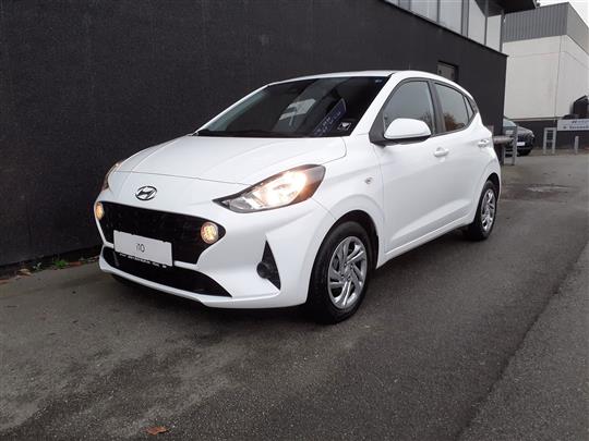 Hyundai i10 1,0 Essential 67HK 5d