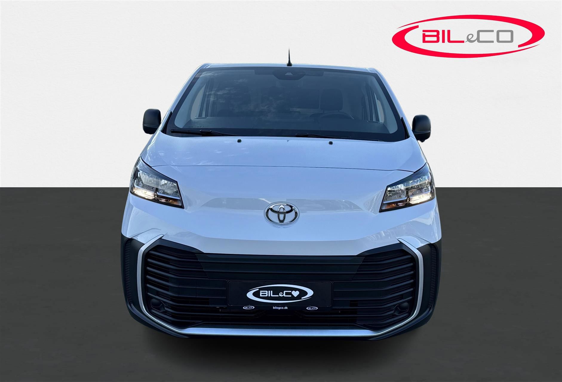 Billede af Toyota Proace 75 kWh (136hk) Long/To skydedør aut. gear Comfort Master