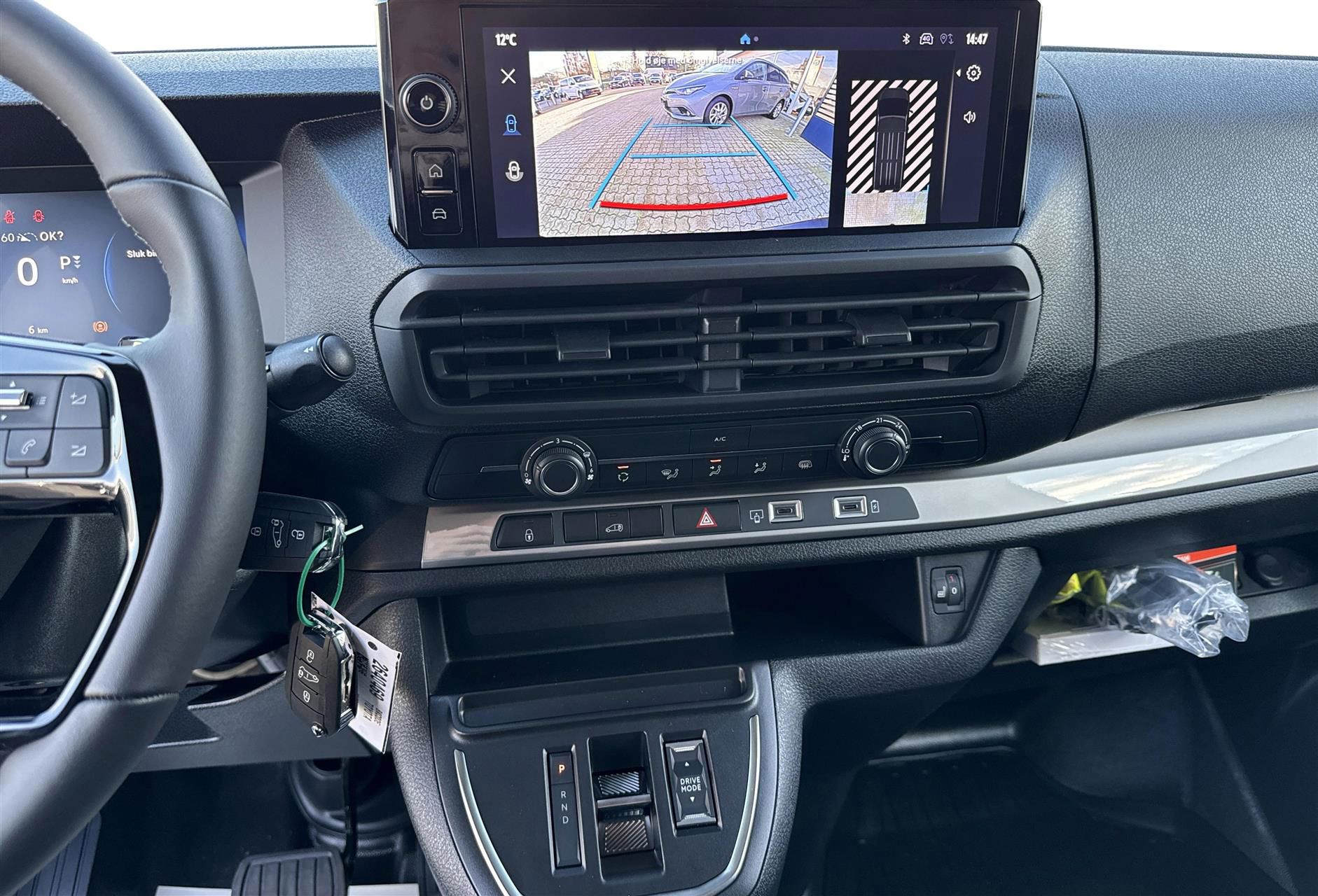 Billede af Toyota Proace 75 kWh (136hk) Long/To skydedør aut. gear Comfort Master