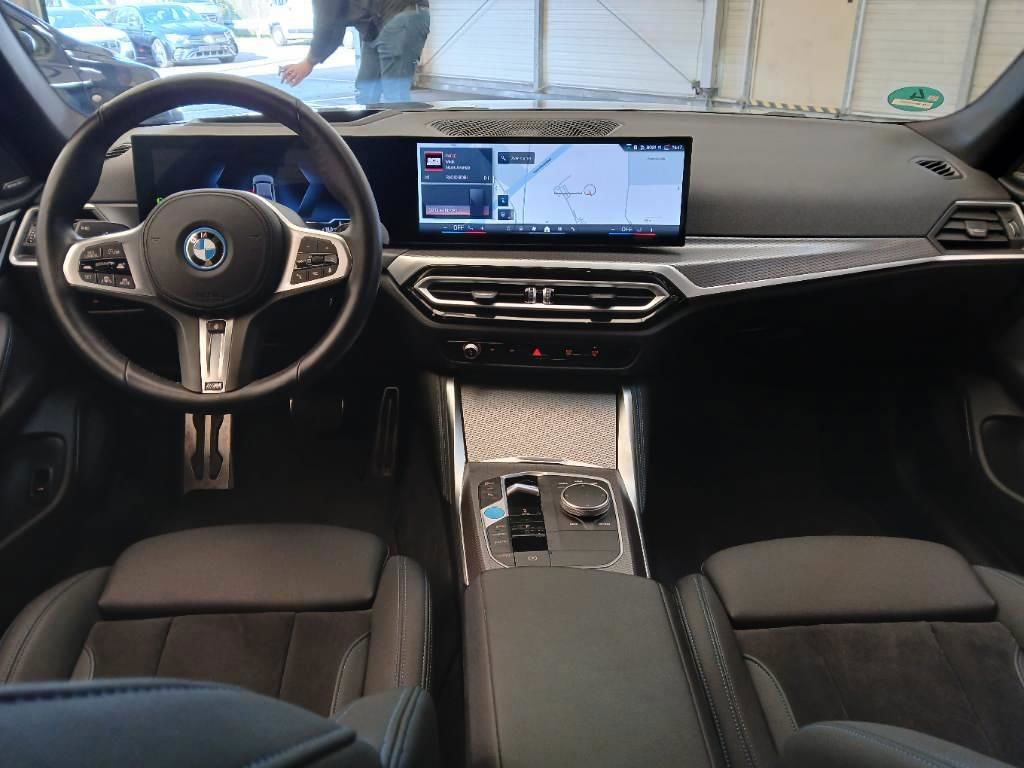 BMW i4 2023