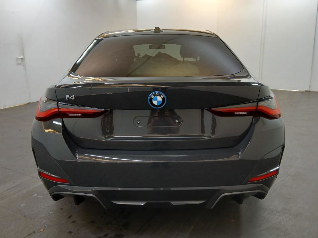 BMW i4 2023