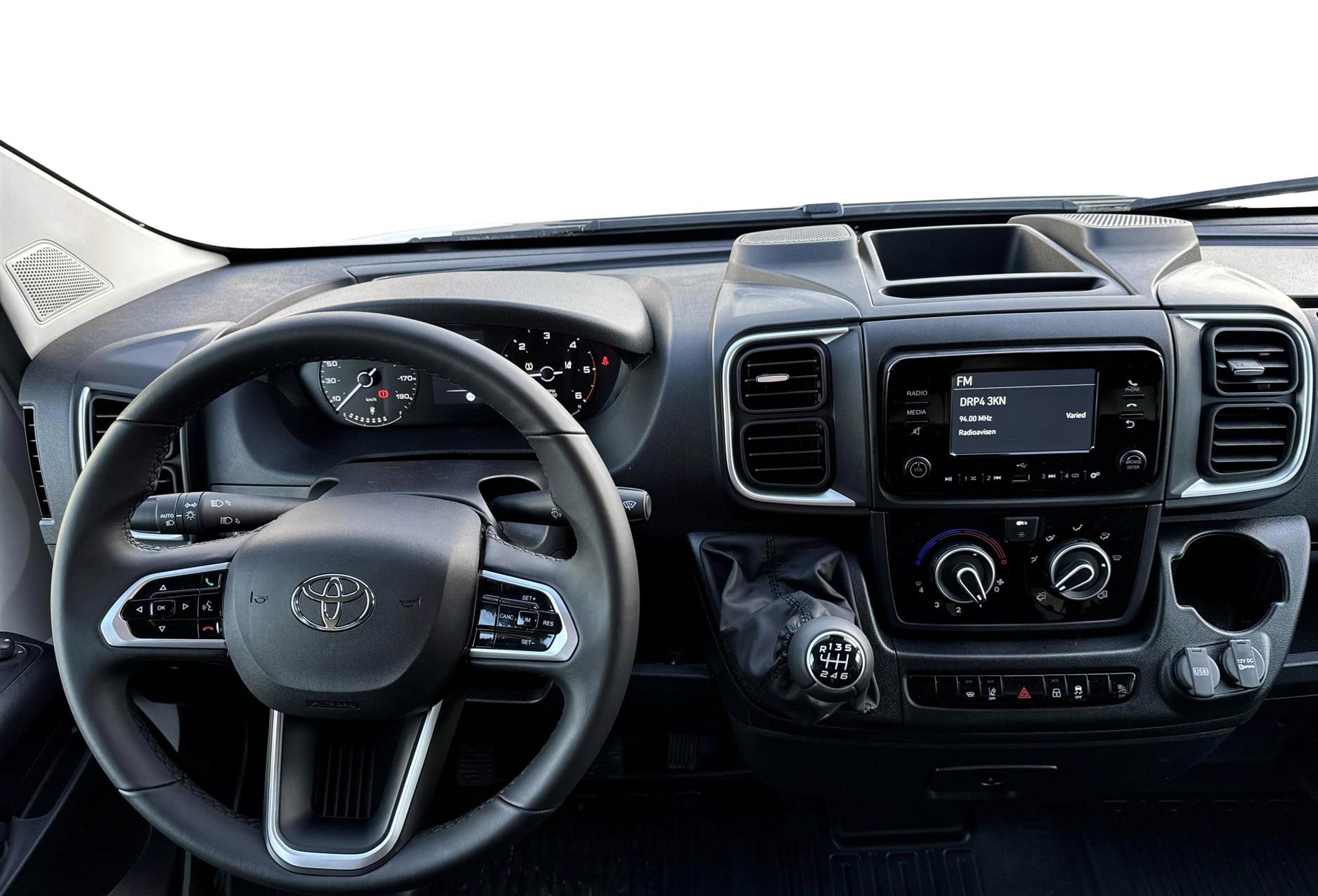 Billede af Toyota Proace Max Medium 2,2 D Comfort To skydedør m. højt tag 140HK Van 6g