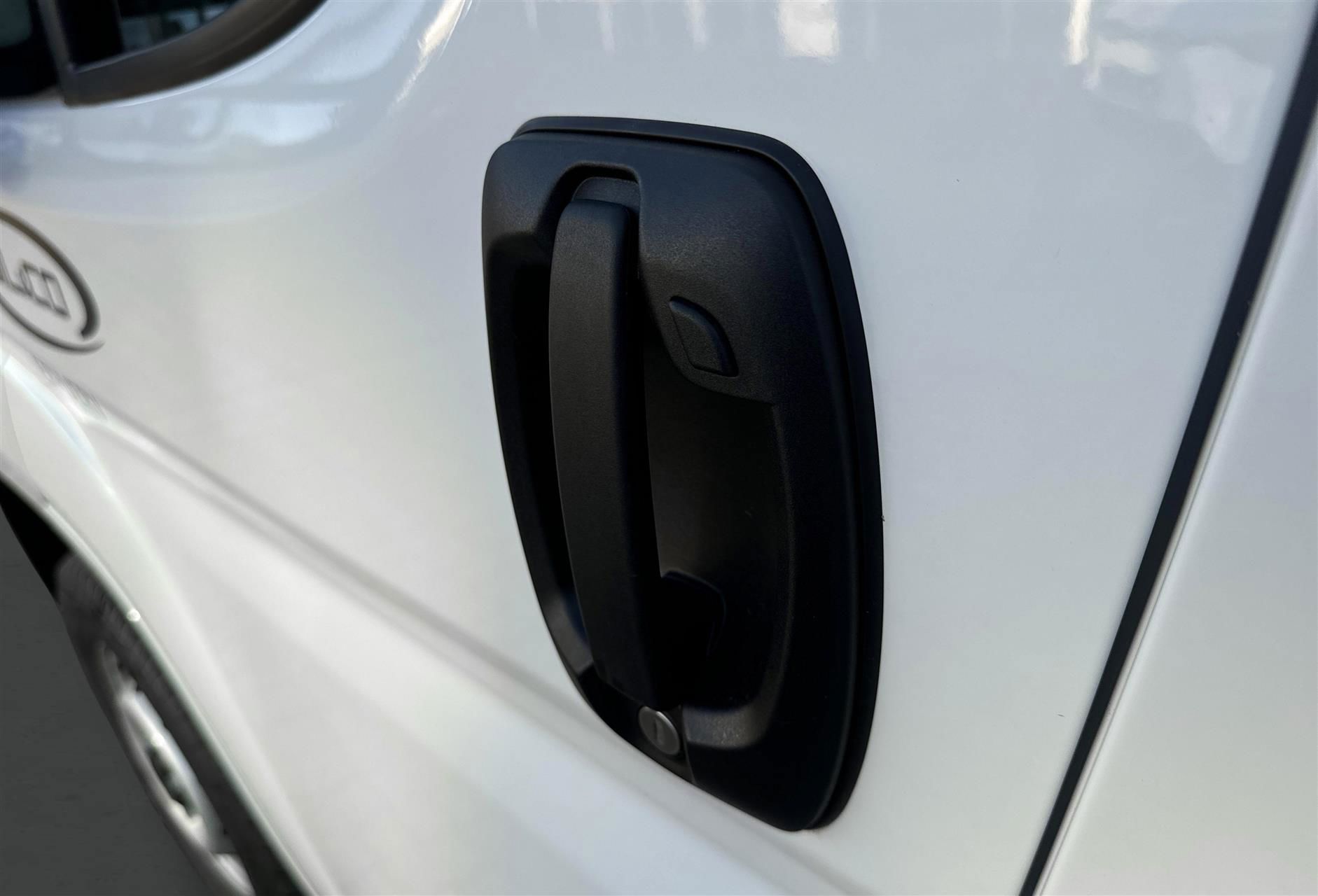 Billede af Toyota Proace Max Medium 2,2 D Comfort To skydedør m. højt tag 140HK Van 6g