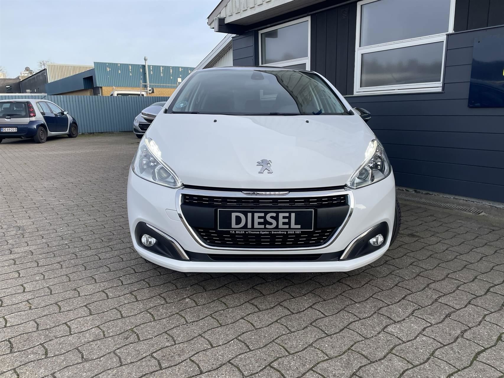 Billede af Peugeot 208 1,5 BlueHDi Prestige 100HK 5d