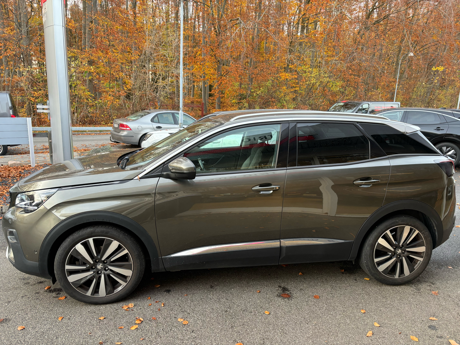 Billede af Peugeot 3008 1,2 e-THP Allure 130HK 5d 6g