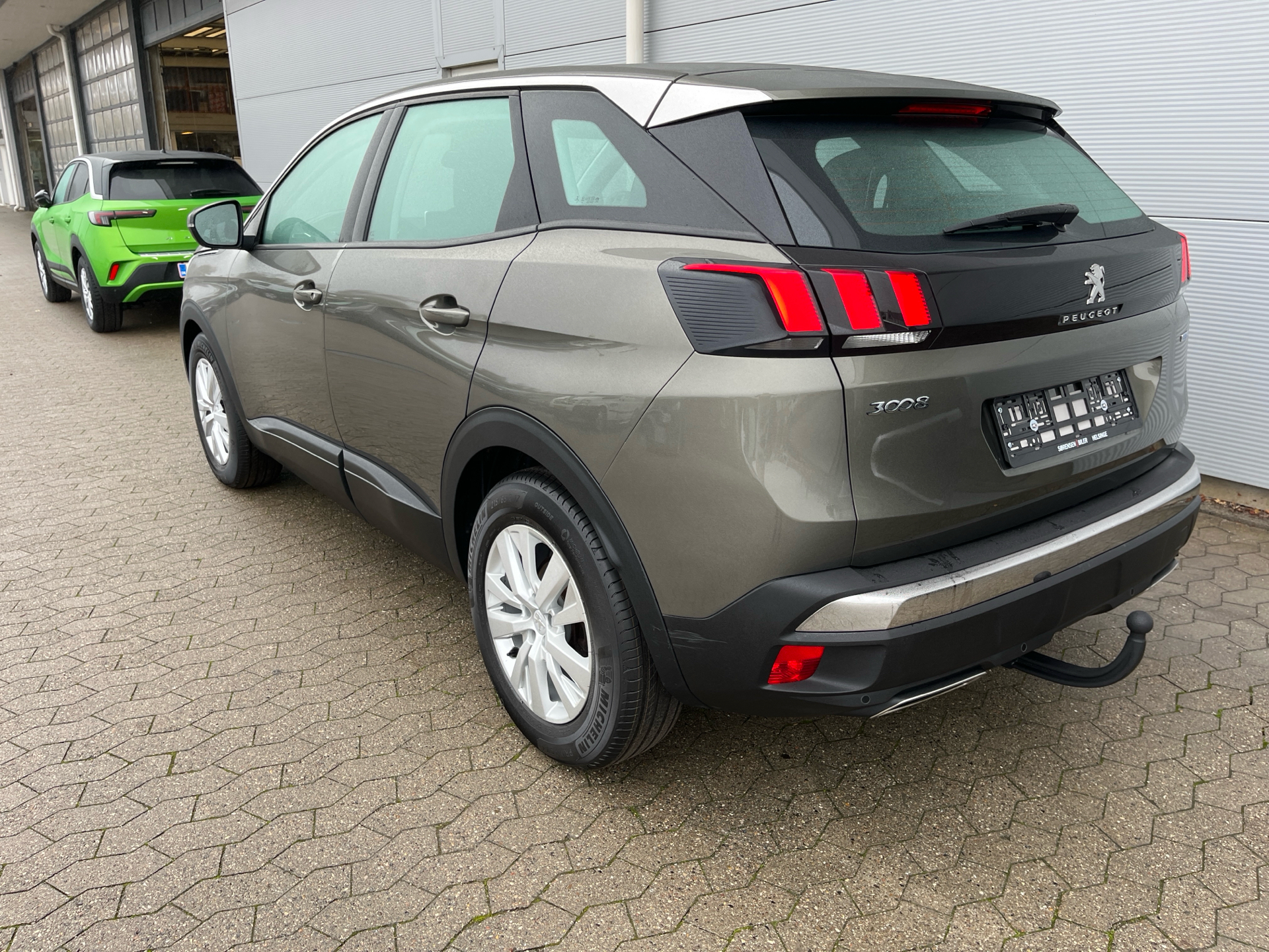 Billede af Peugeot 3008 1,2 e-THP Access 130HK 5d 6g