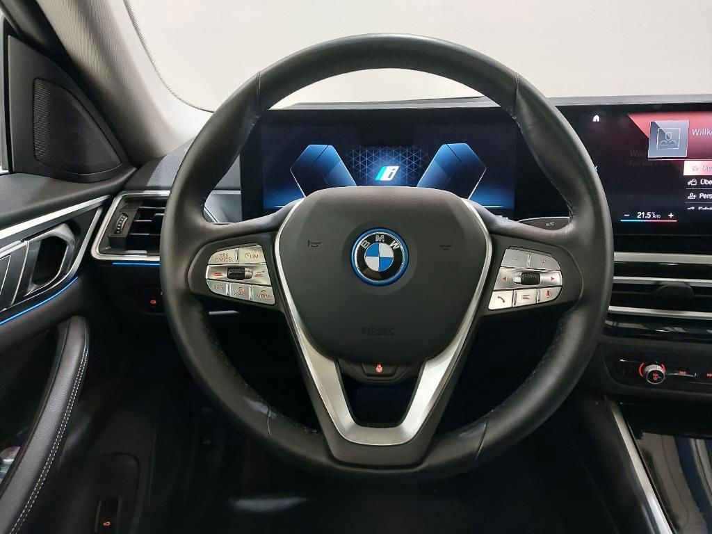 BMW i4 2023