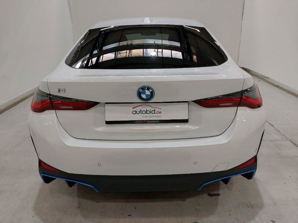 BMW i4 2023