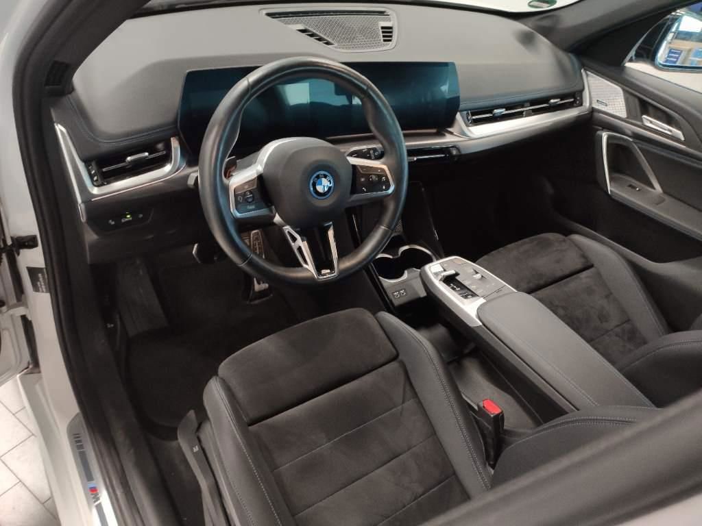 BMW iX1 2023