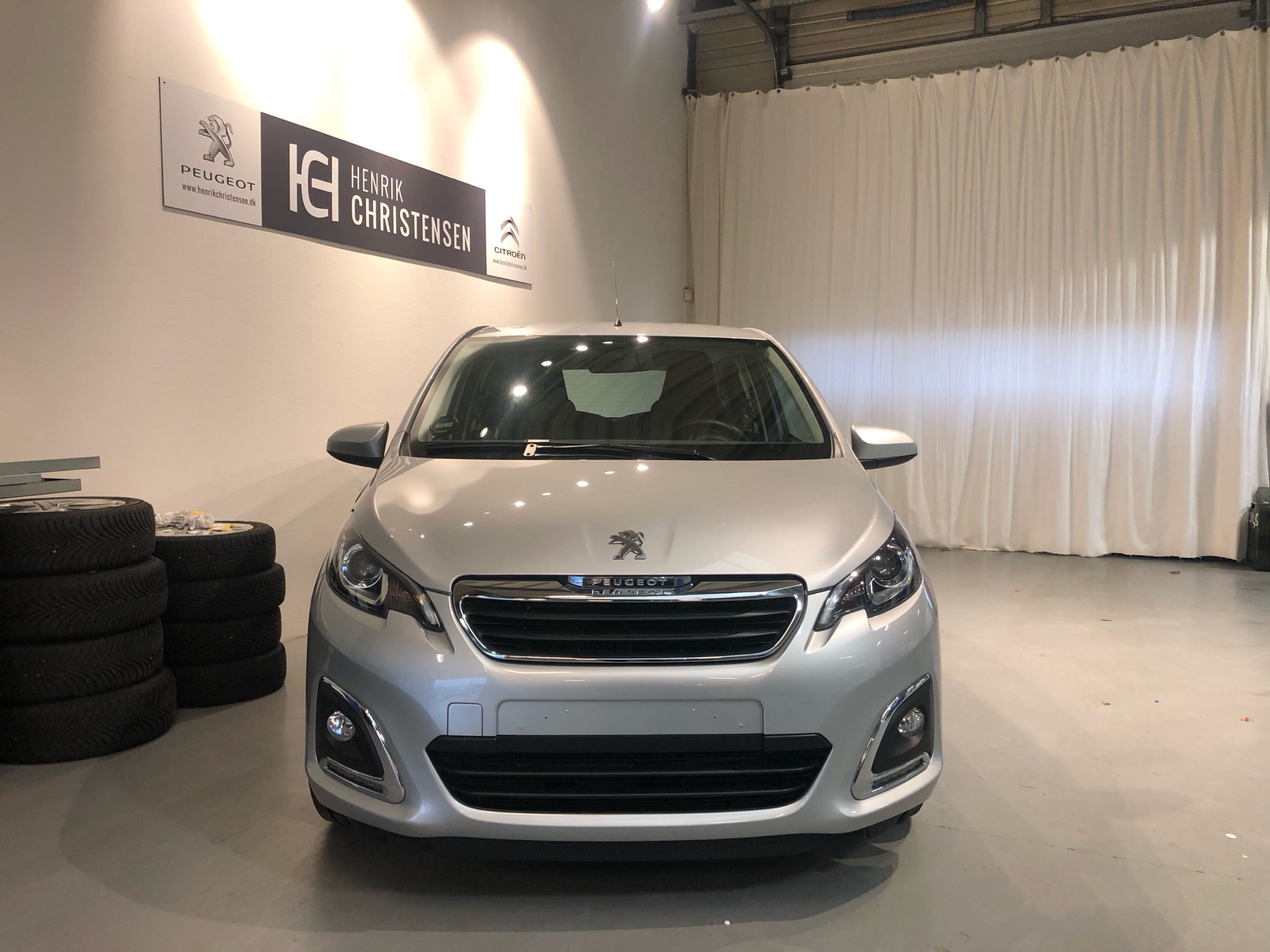 Billede af PEUGEOT 108 1,0 e-Vti Allure+ 72HK 5d