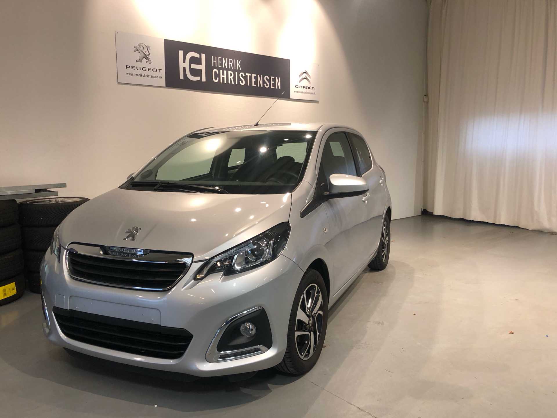 Billede af PEUGEOT 108 1,0 e-Vti Allure+ 72HK 5d