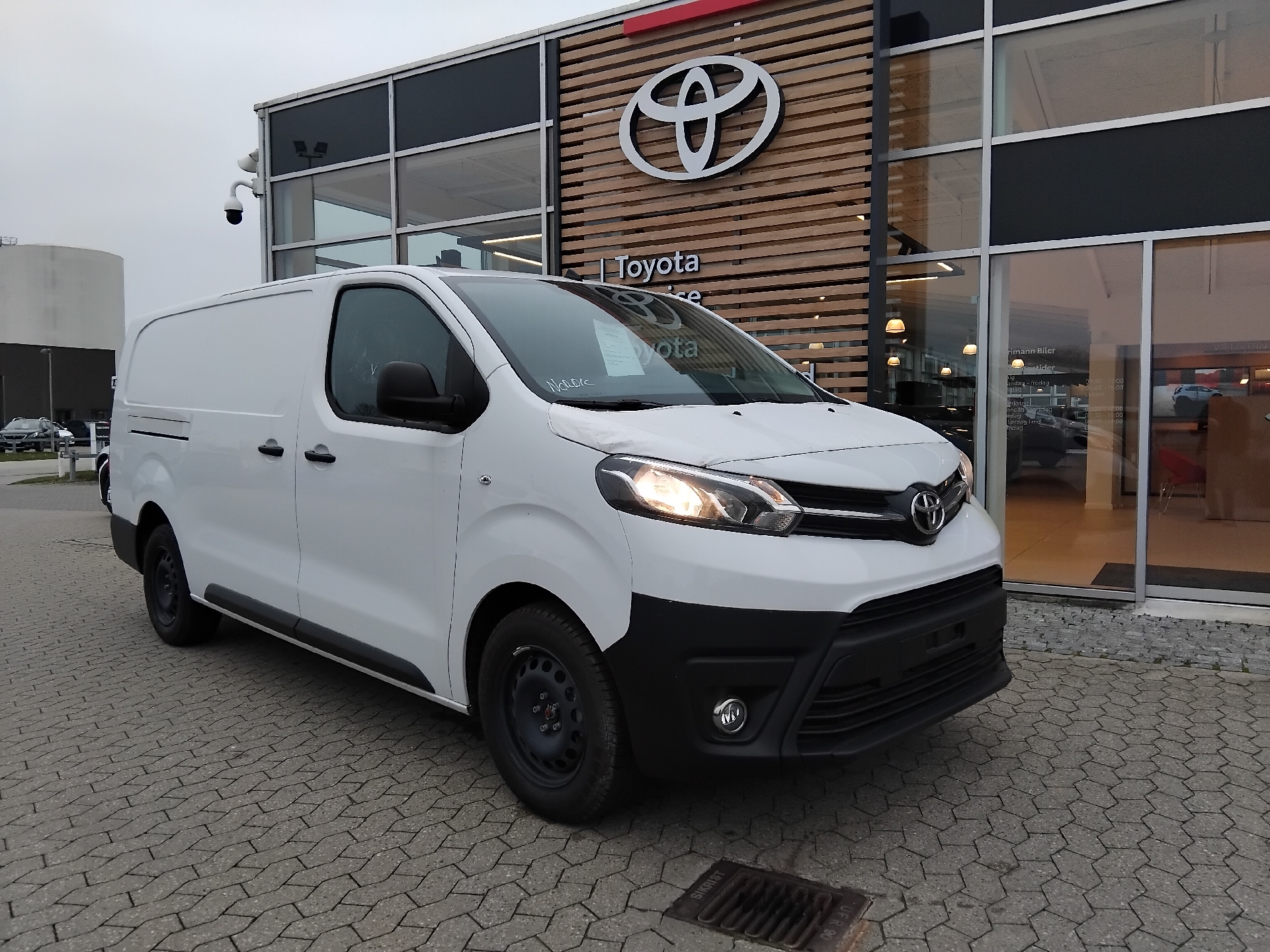 Billede af Toyota Proace Long 2,0 D Comfort 144HK Van 6g