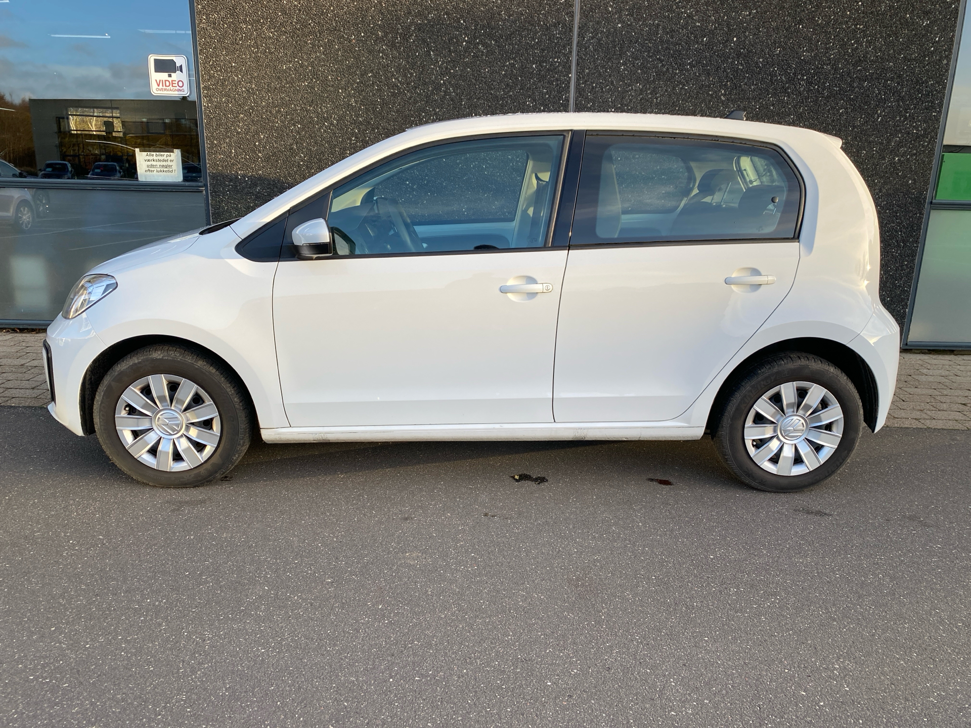 Billede af VOLKSWAGEN e-up EL 83HK 5d Aut.