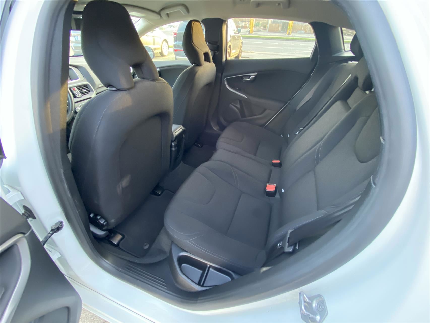 Billede af Volvo V40 2,0 D2 Eco Momentum 120HK 5d 6g
