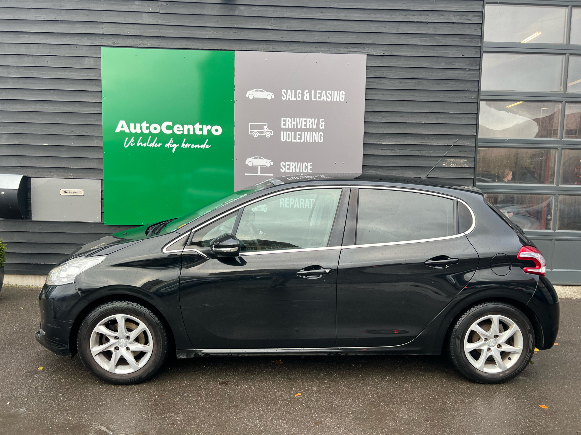 Billede af PEUGEOT 208 1,2 VTi Supreme 82HK 5d