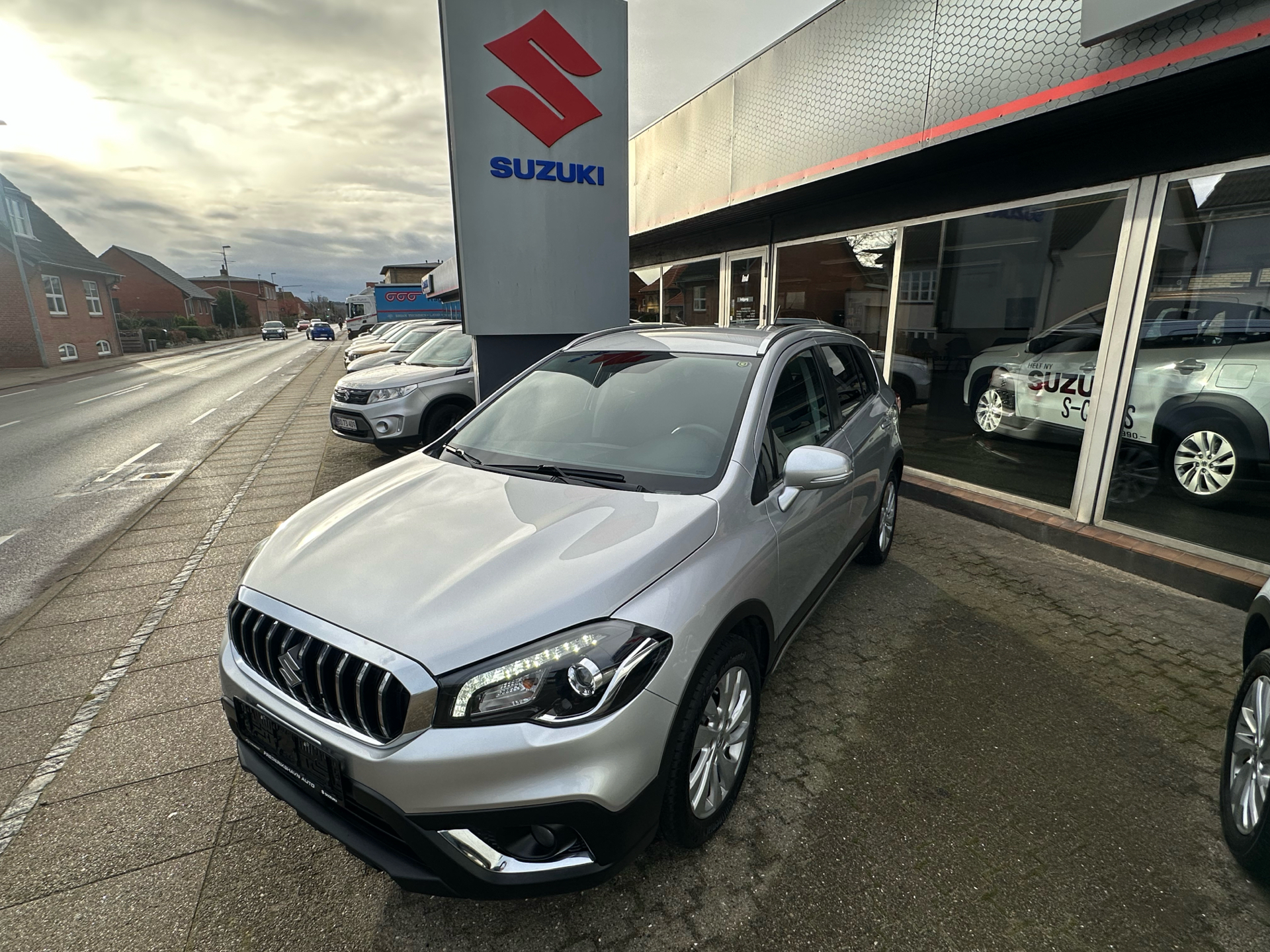 Billede af Suzuki S-Cross 1,0 Boosterjet Active 112HK 5d