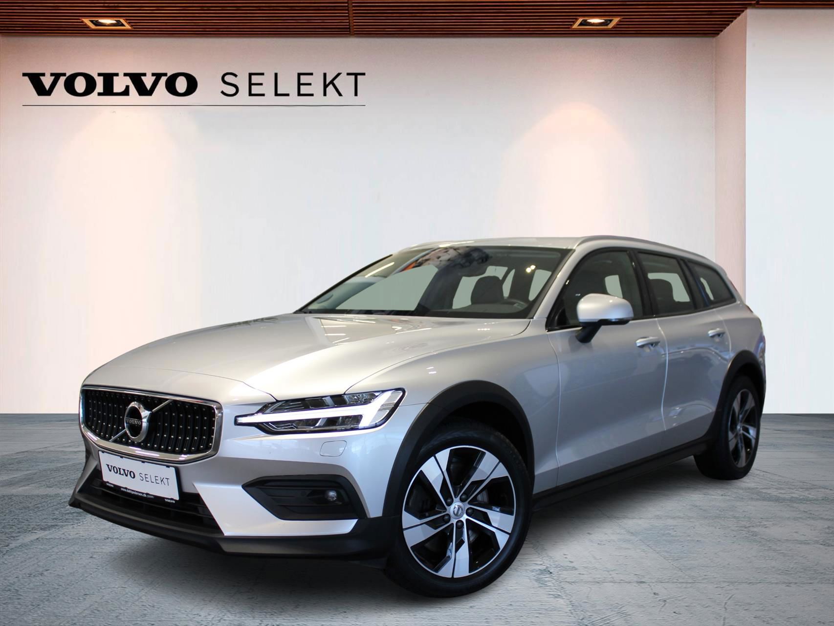 Billede af Volvo V60 Cross Country 2,0 D4 AWD 190HK Stc 8g Aut.