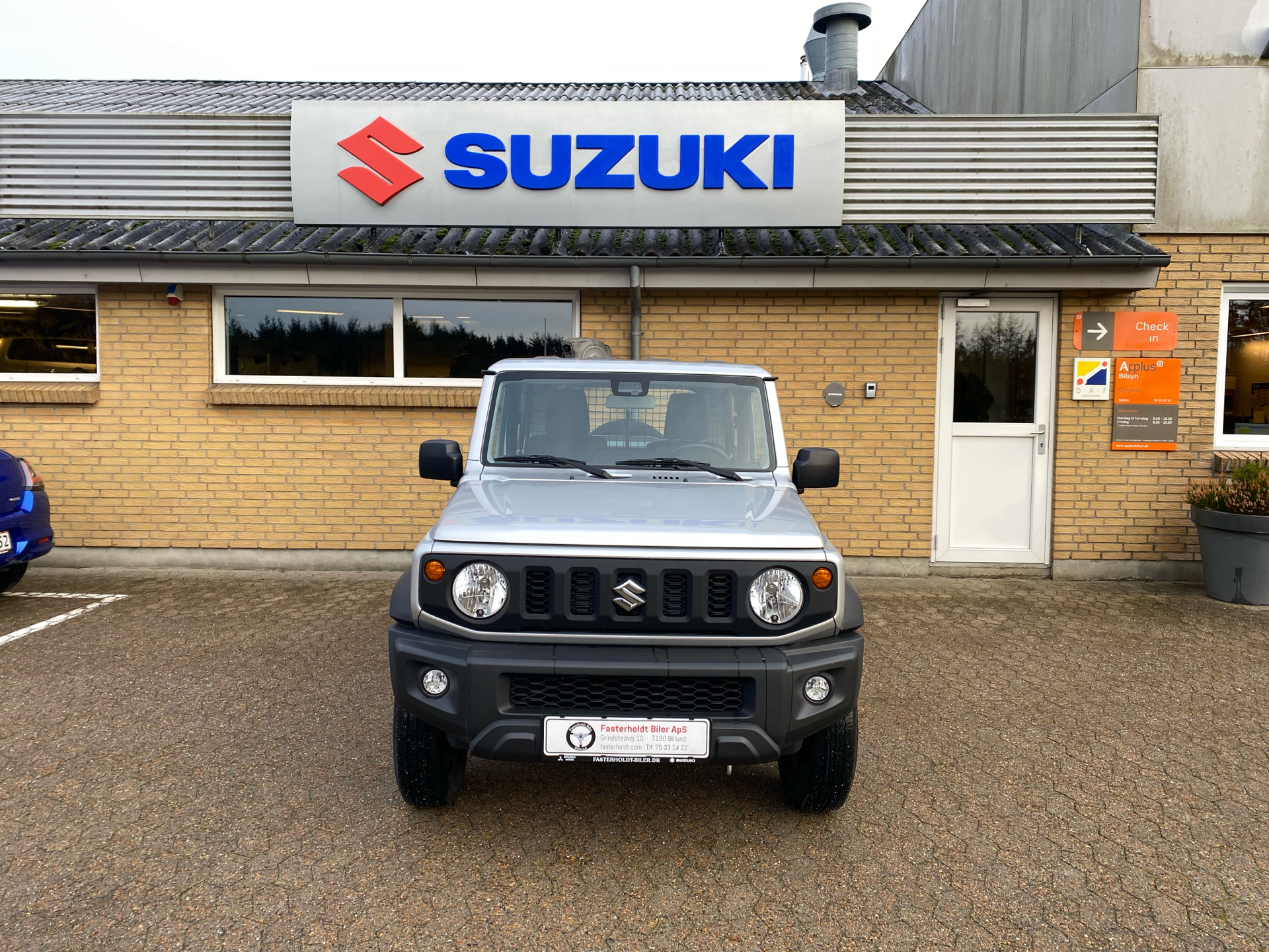 Billede af Suzuki Jimny 1,5 Touch AllGrip 102HK Van