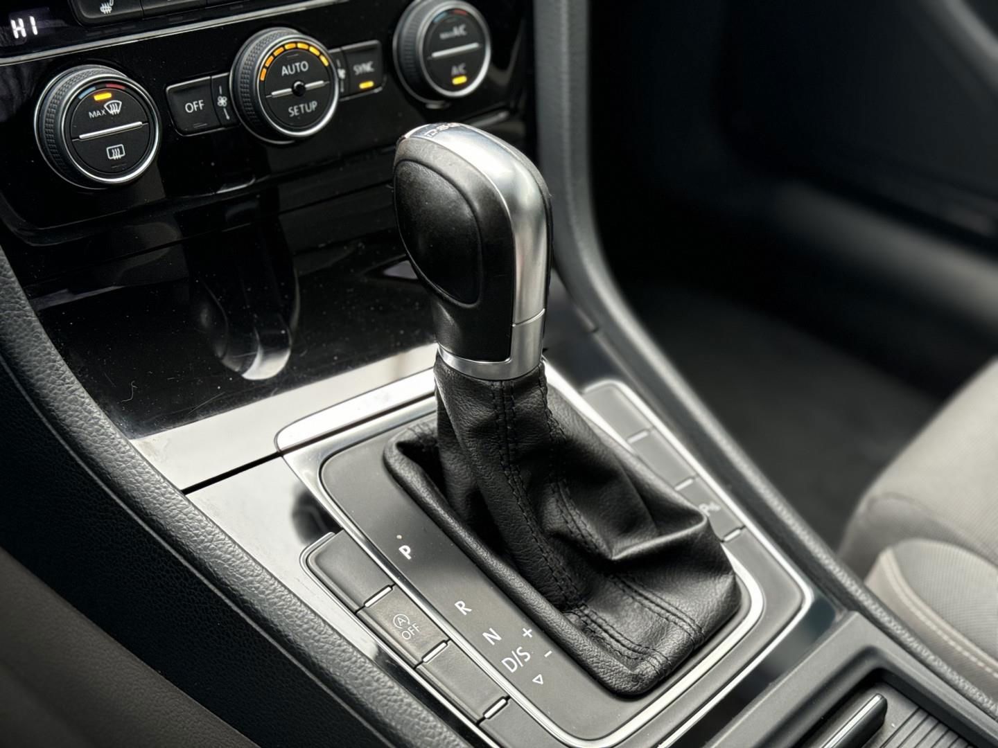 Billede af VW Golf 2,0 BlueMotion TDI Highline DSG 150HK 3d 6g Aut.