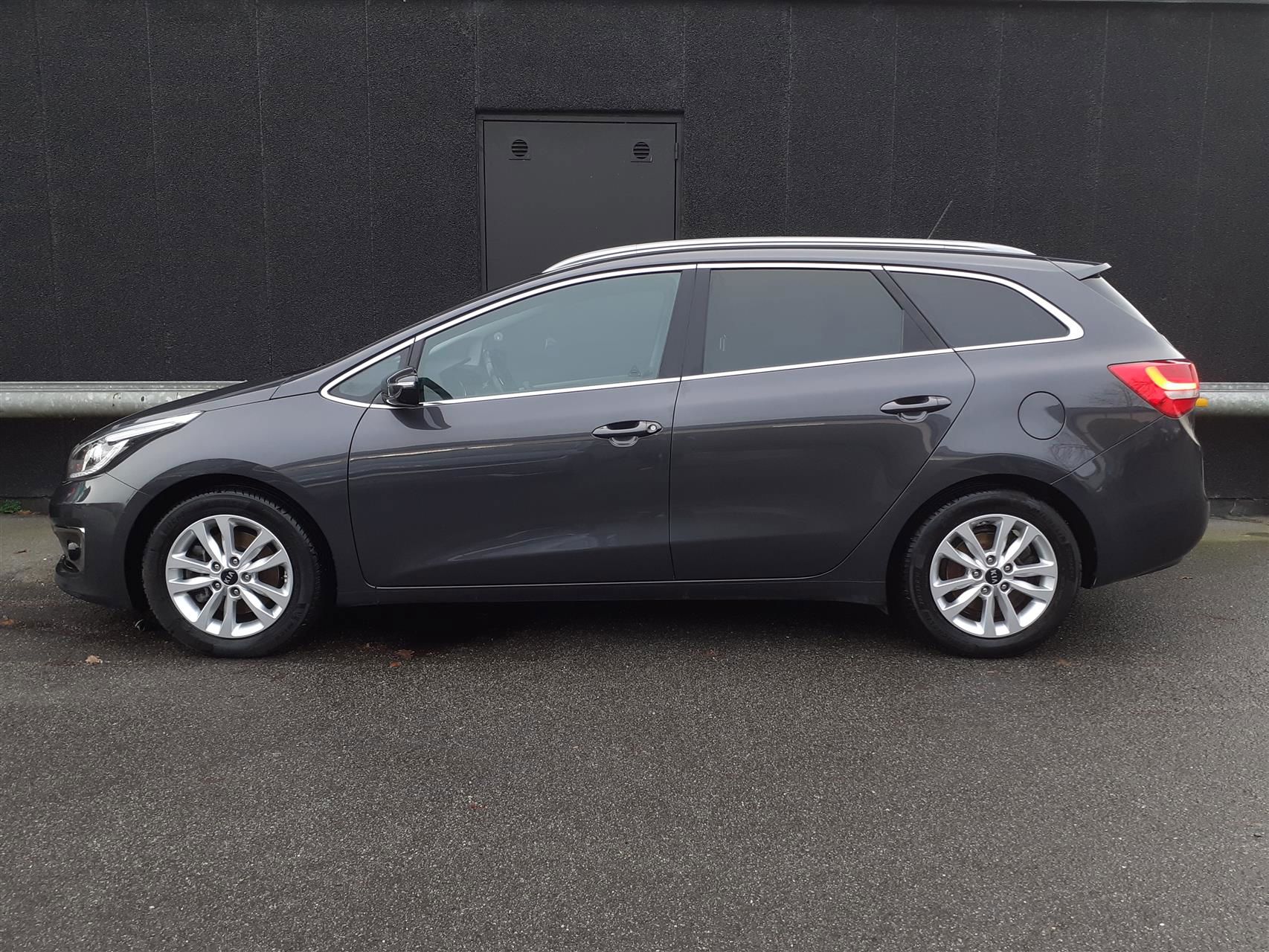 Billede af Kia Ceed SW 1,0 T-GDI Premium 120HK Stc 6g