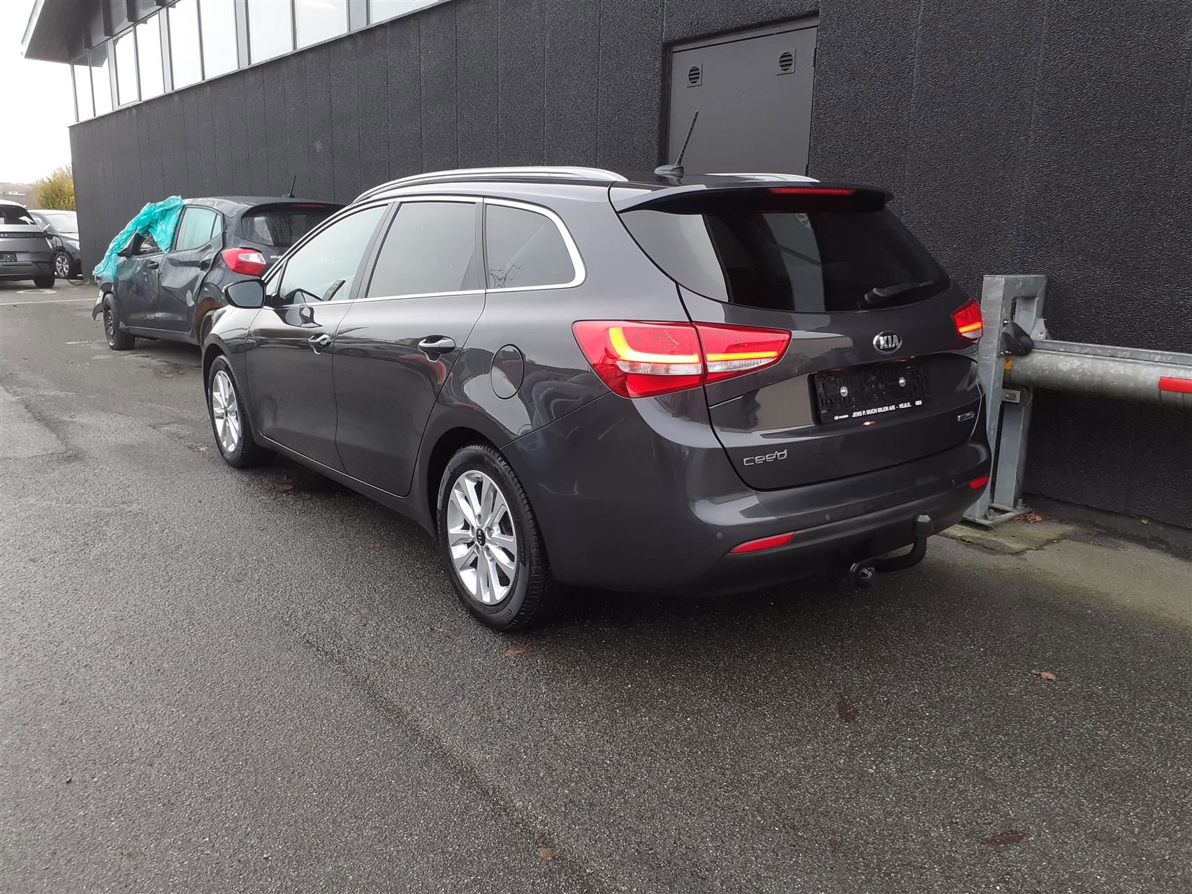 Billede af Kia Ceed SW 1,0 T-GDI Premium 120HK Stc 6g