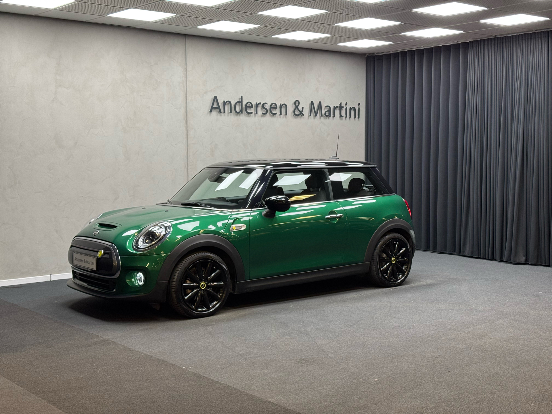 Billede af Mini Cooper E EL Favoured Trim Option Level M 184HK 3d Aut.