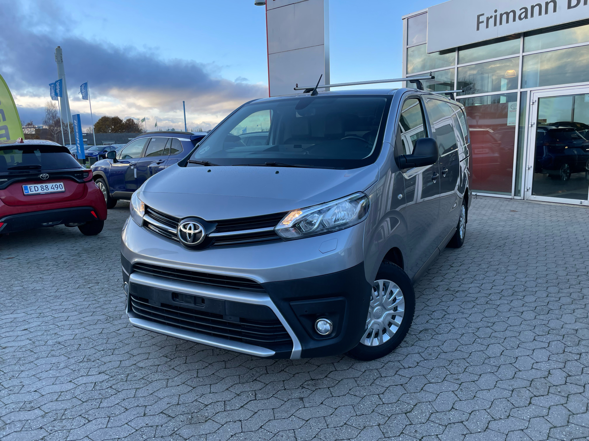 Billede af Toyota Proace Long 2,0 D Comfort Master 177HK Van 8g Aut.