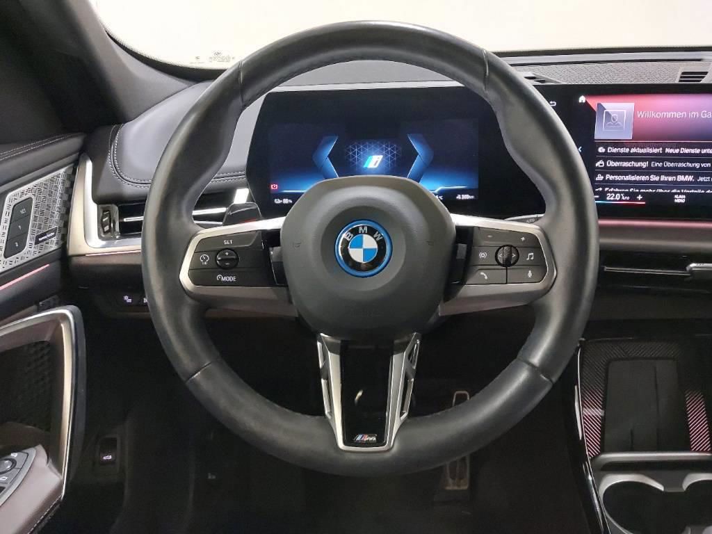 BMW iX1 2023