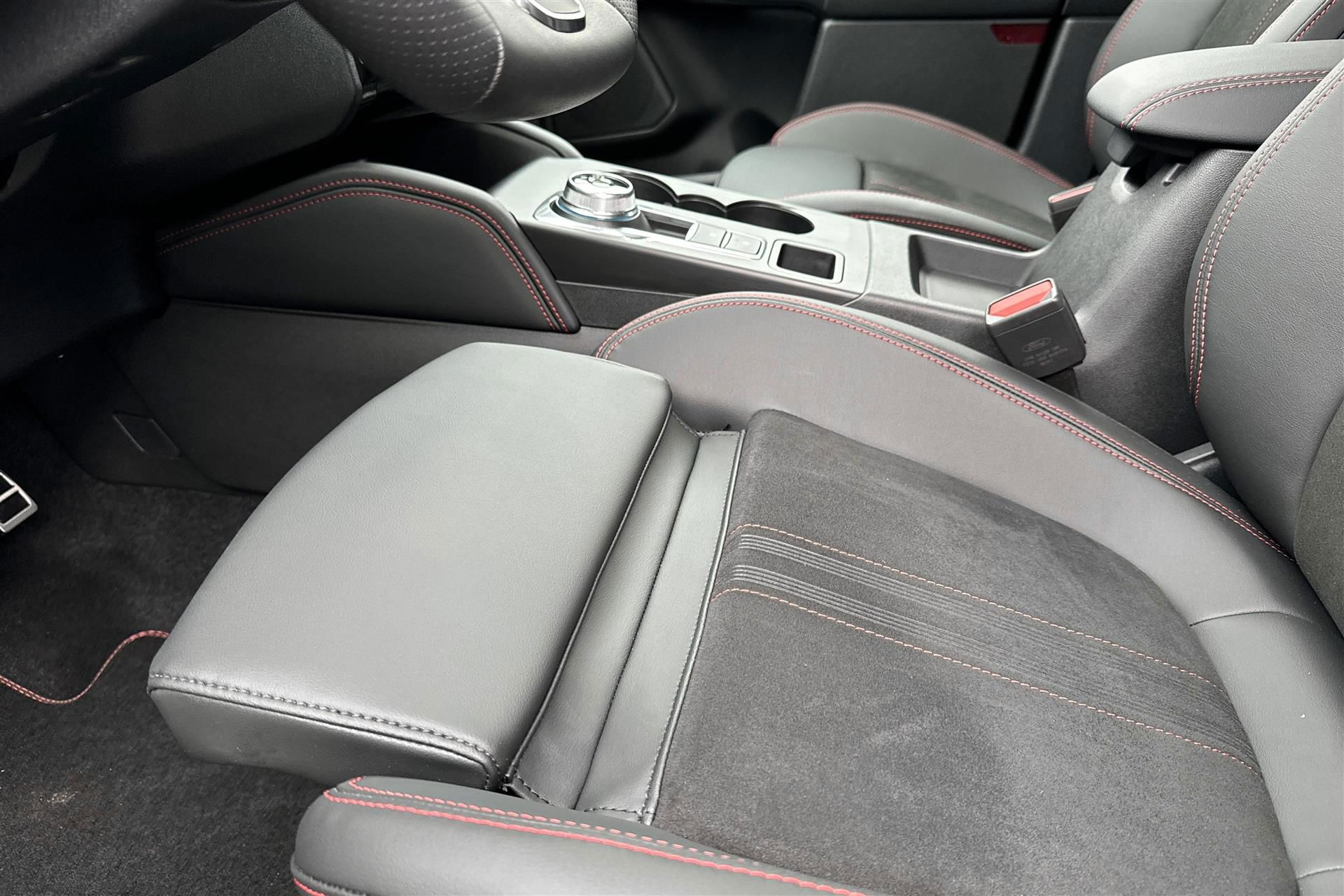 Billede af Ford Kuga 2,5 Plugin-hybrid ST-Line X CVT 243HK 5d Aut.