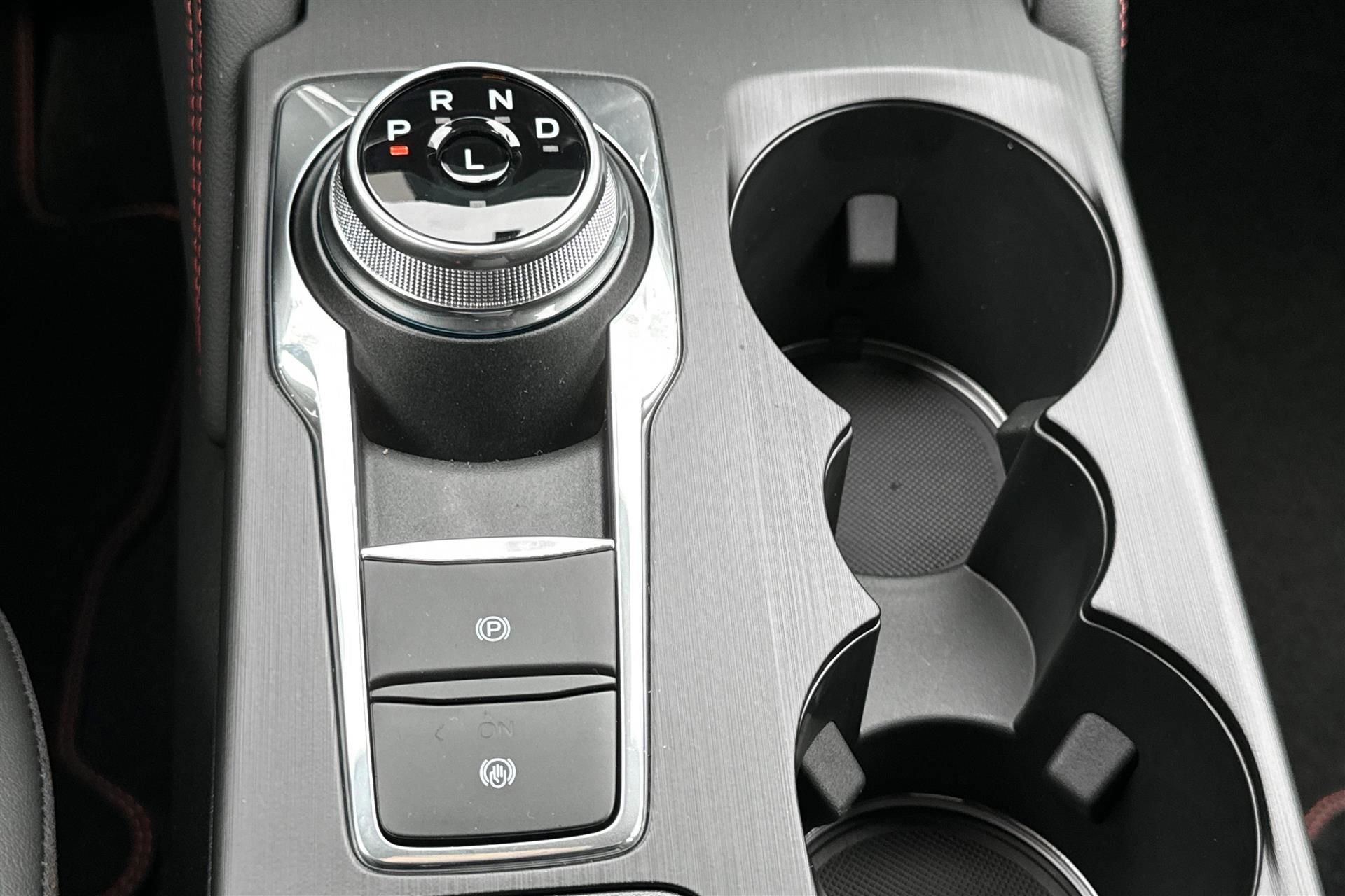 Billede af Ford Kuga 2,5 Plugin-hybrid ST-Line X CVT 243HK 5d Aut.