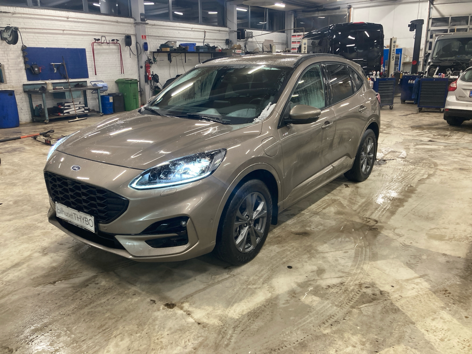 Billede af Ford Kuga 2,5 Plugin-hybrid ST-Line X CVT 225HK 5d Trinl. Gear