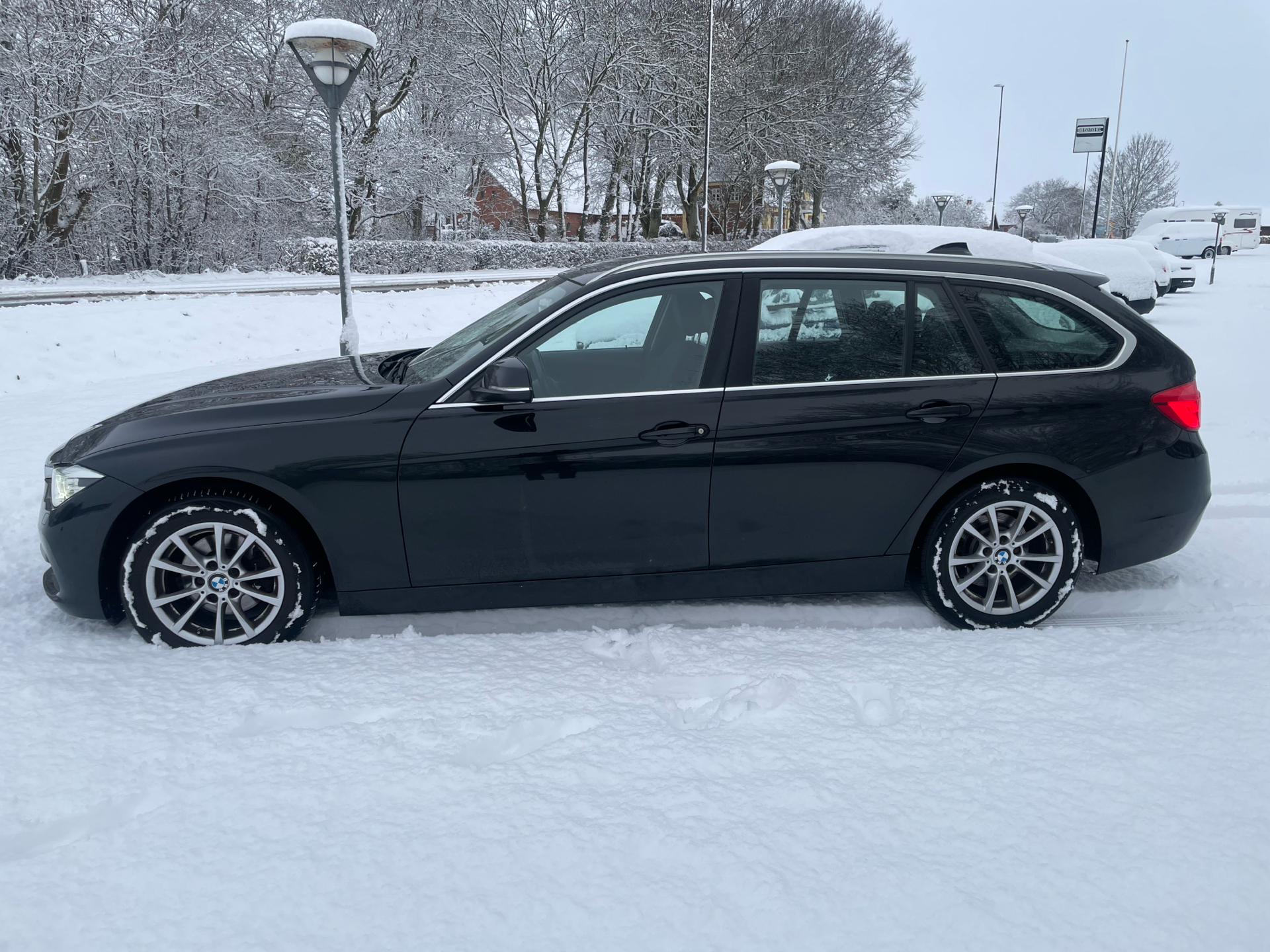 Billede af BMW 320i Touring 2,0 Advantage Steptronic 184HK Stc 8g Aut.