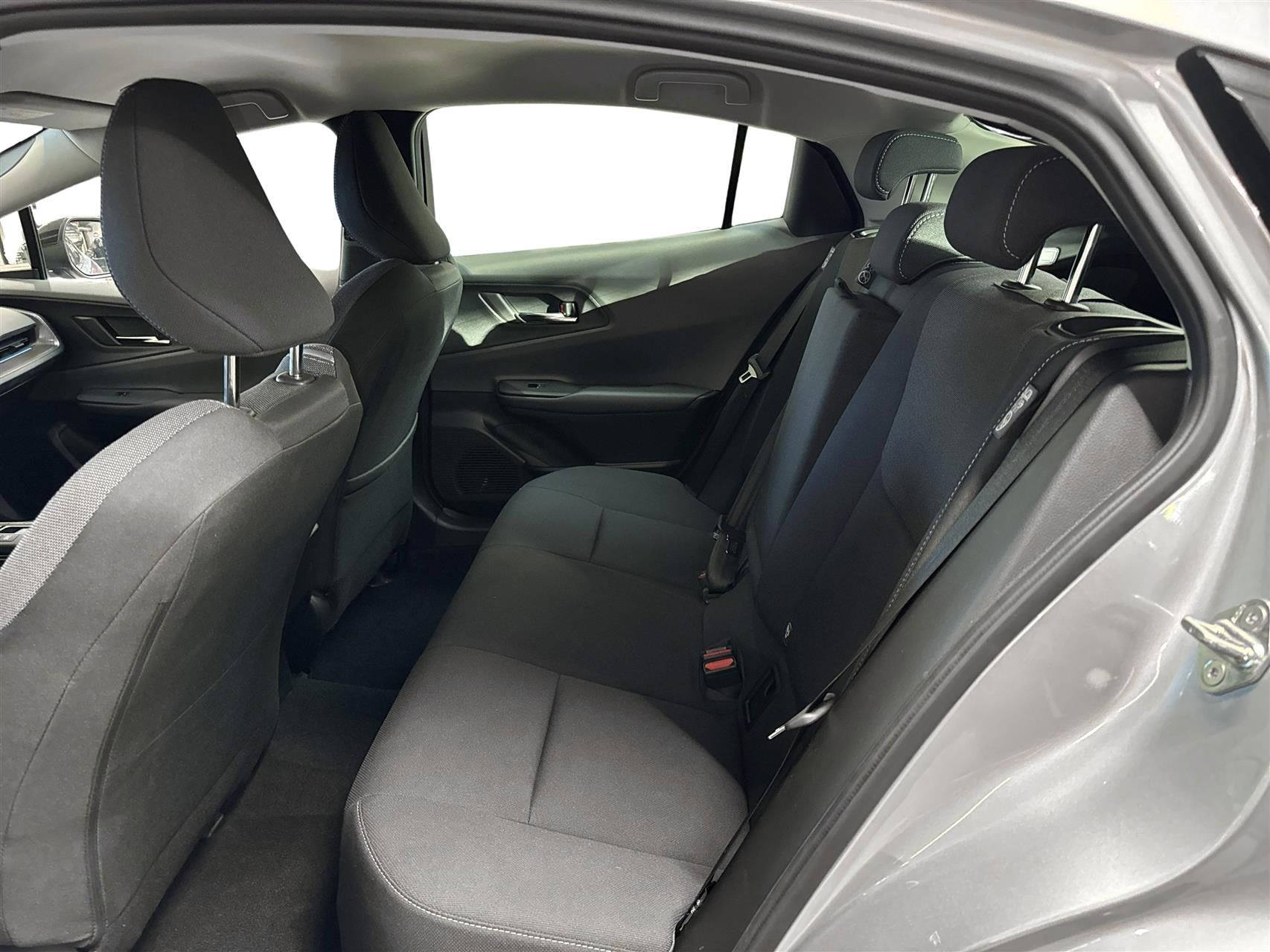 Billede af Toyota Prius Plug-in 2,0 Plugin-hybrid Elegant 223HK 5d Aut.