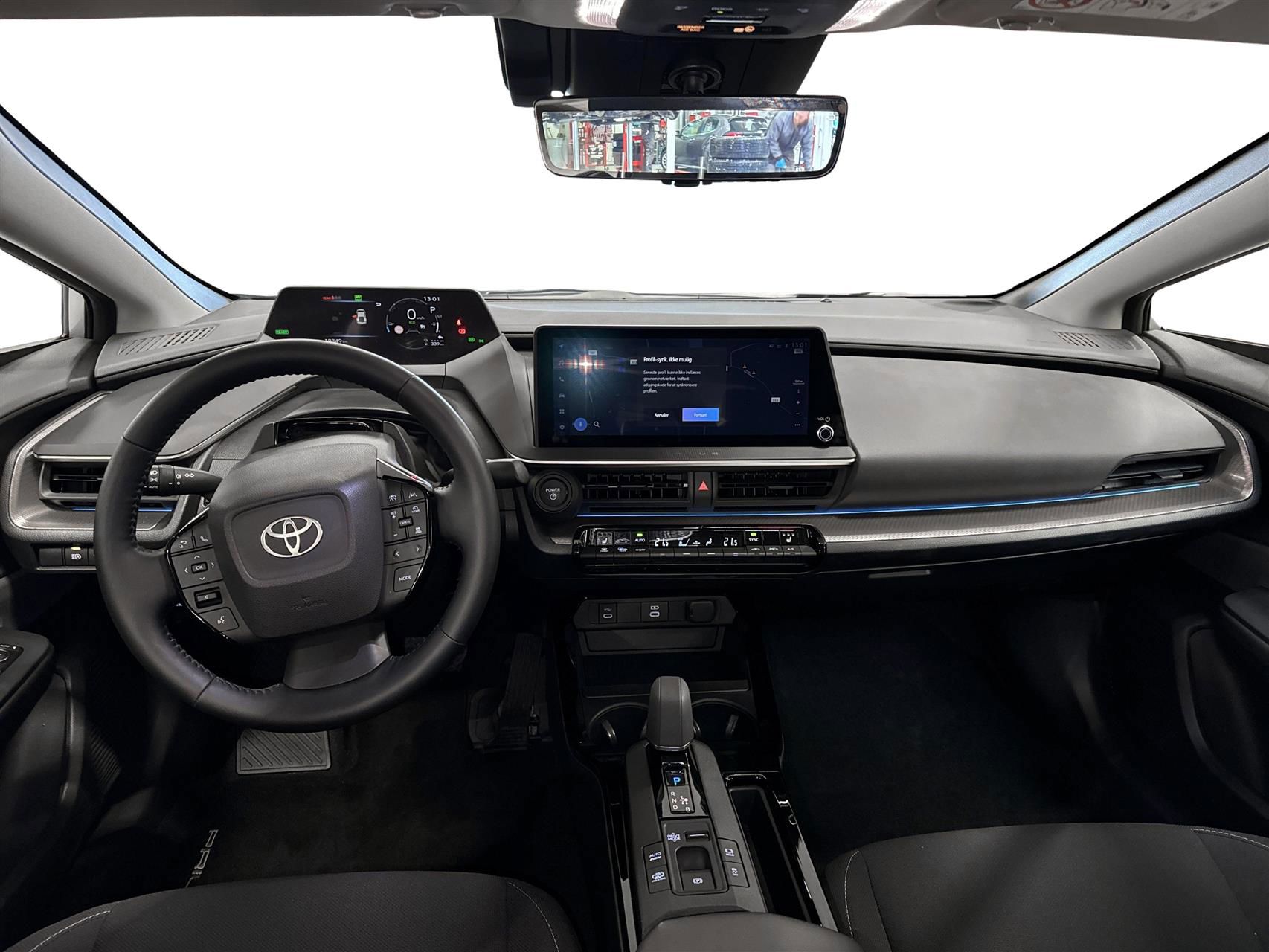 Billede af Toyota Prius Plug-in 2,0 Plugin-hybrid Elegant 223HK 5d Aut.