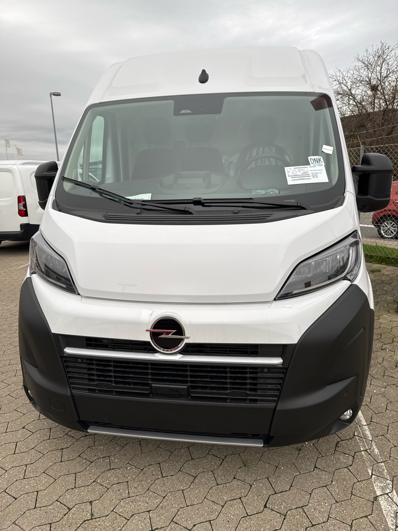 Billede af Opel Movano 35 L2H2 2,2 BlueHDi Enjoy+ EAT8 140HK Van 8g Aut.