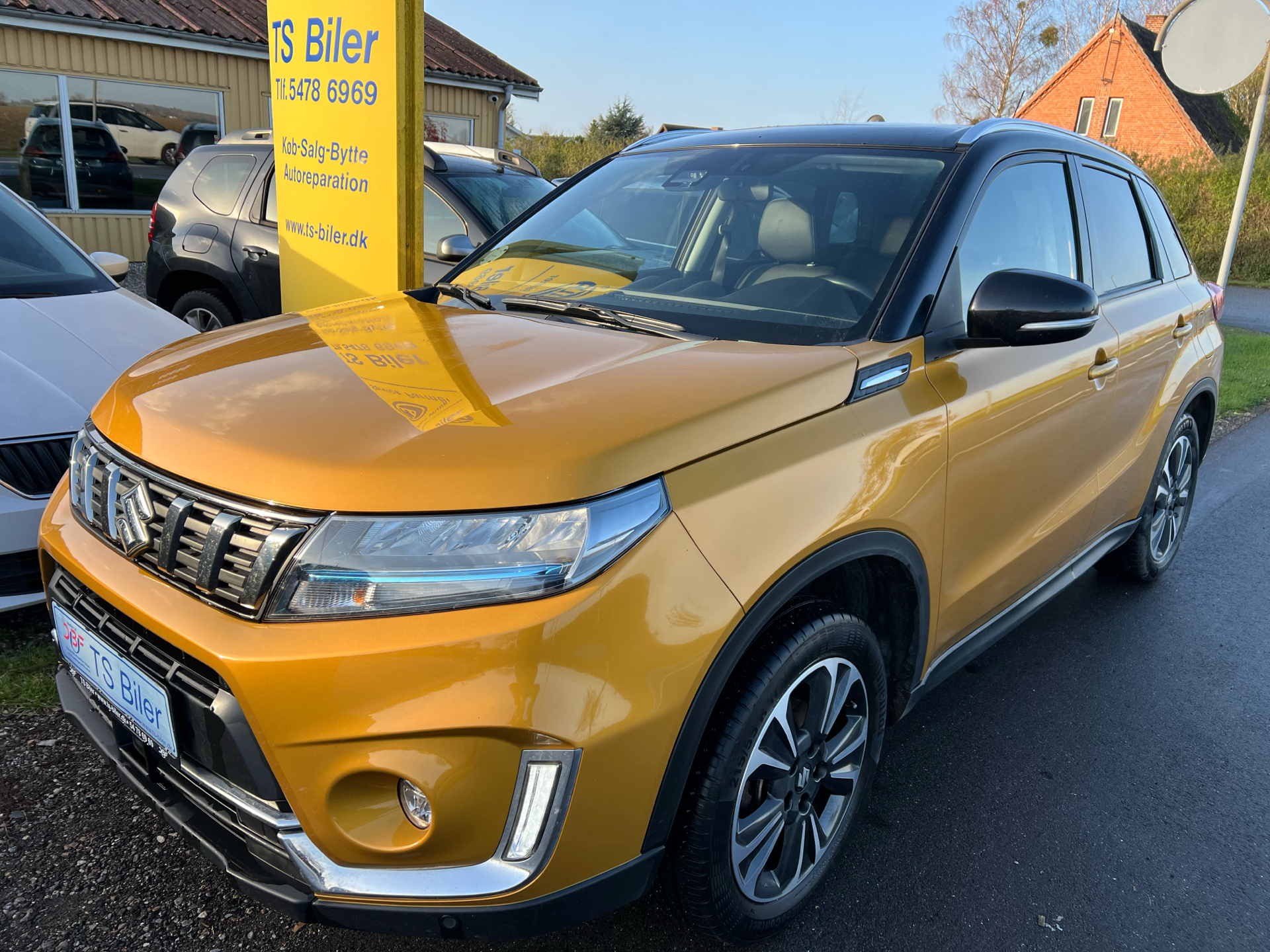 Billede af Suzuki Vitara 1,5 Hybrid Adventure AGS 102HK 5d 6g Aut.