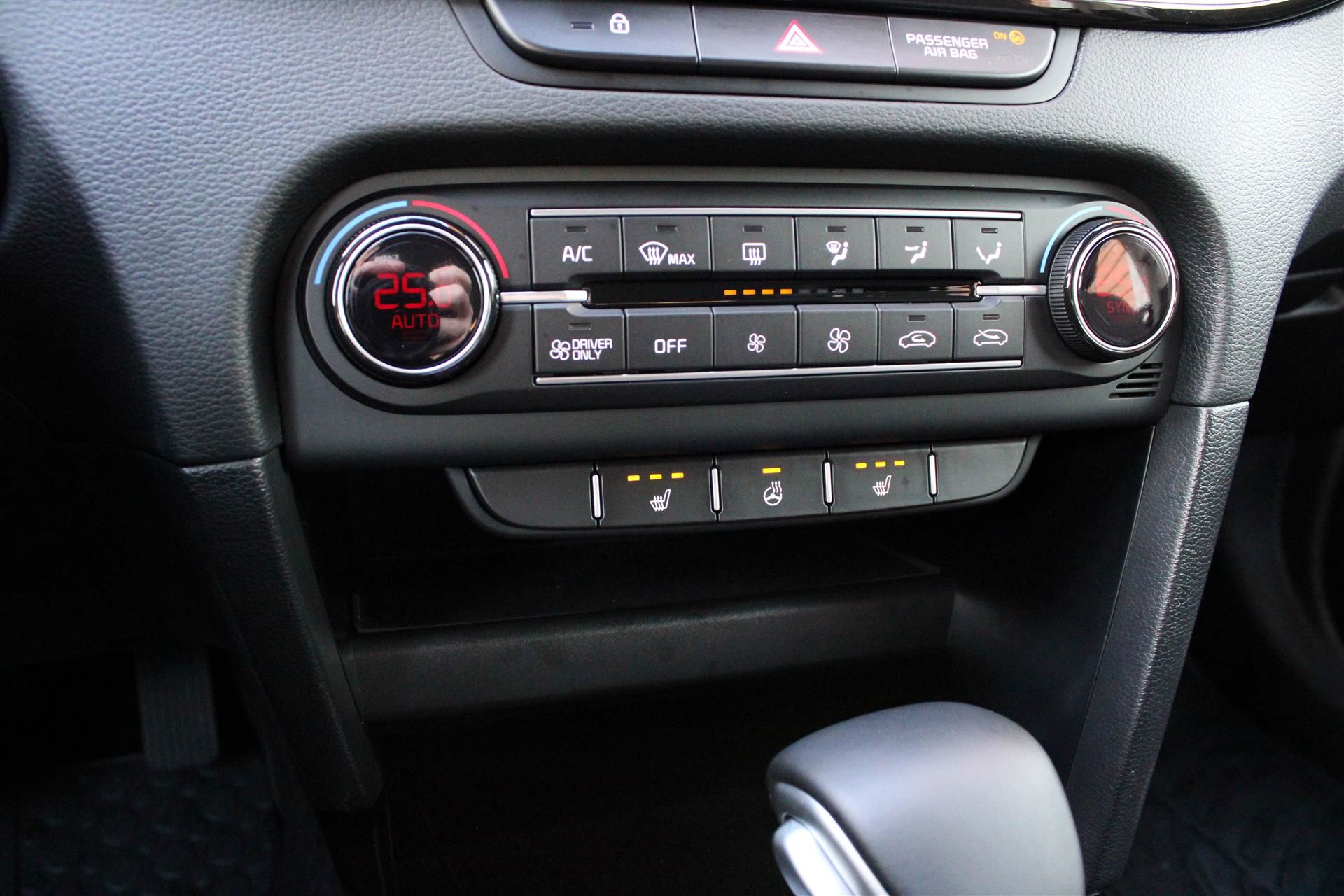 Billede af Kia Ceed SW 1,6 GDI PHEV  Plugin-hybrid Prestige DCT 141HK Stc 6g Aut.