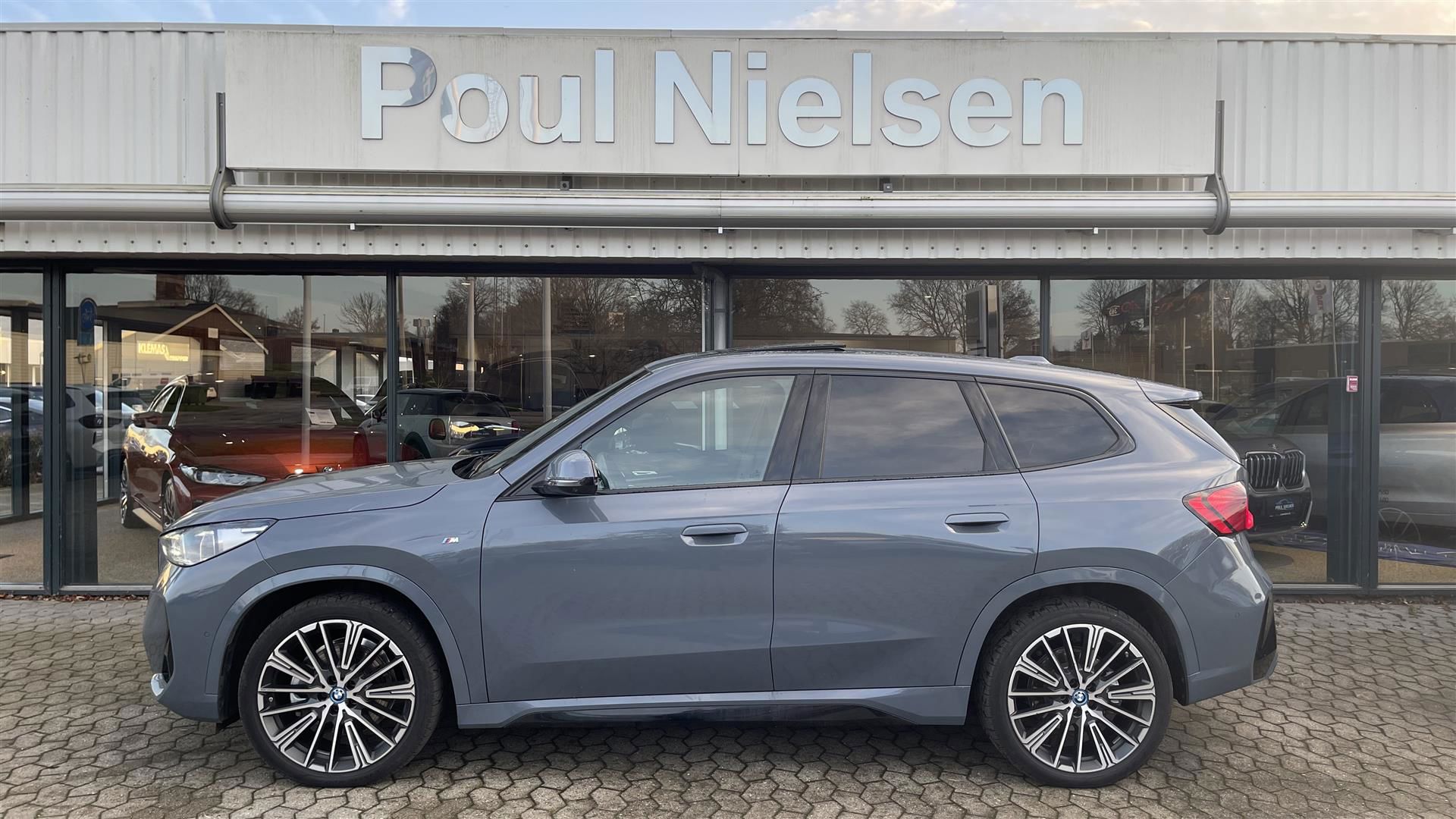 Billede af BMW iX1 xDrive30 Fully Charged 4x4 313HK 5d Aut.
