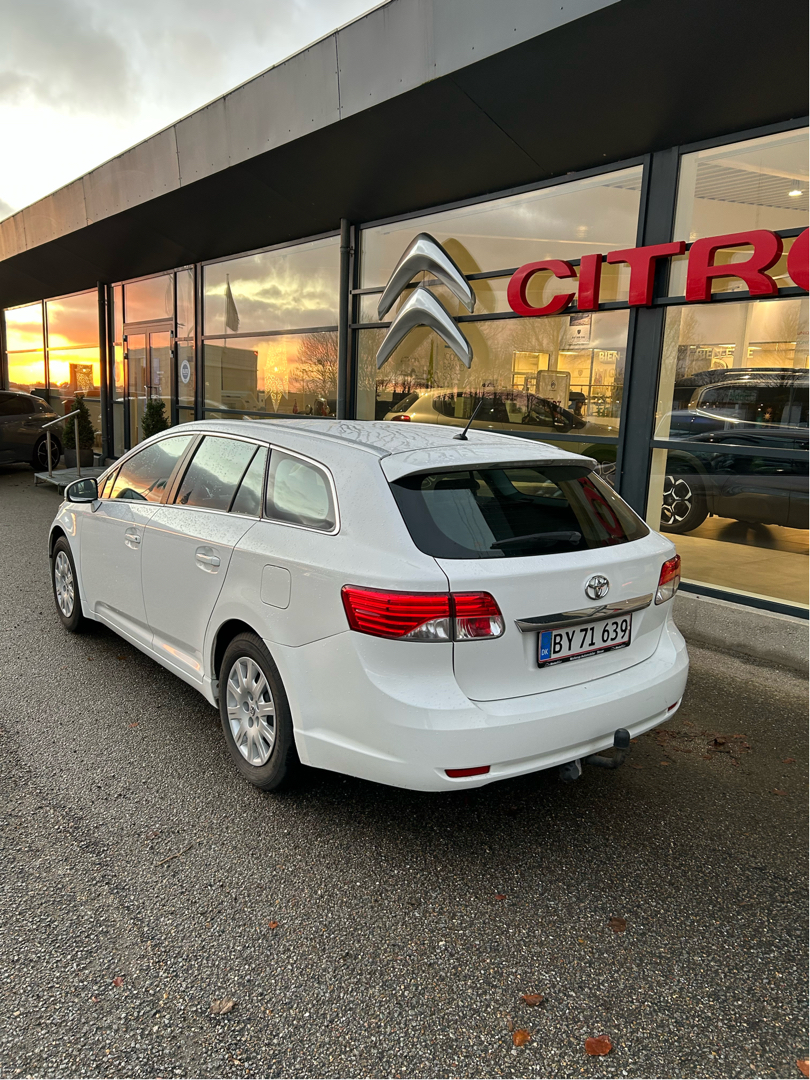 Billede af Toyota Avensis 1,6 VVT-I T1 Business 132HK Stc 6g