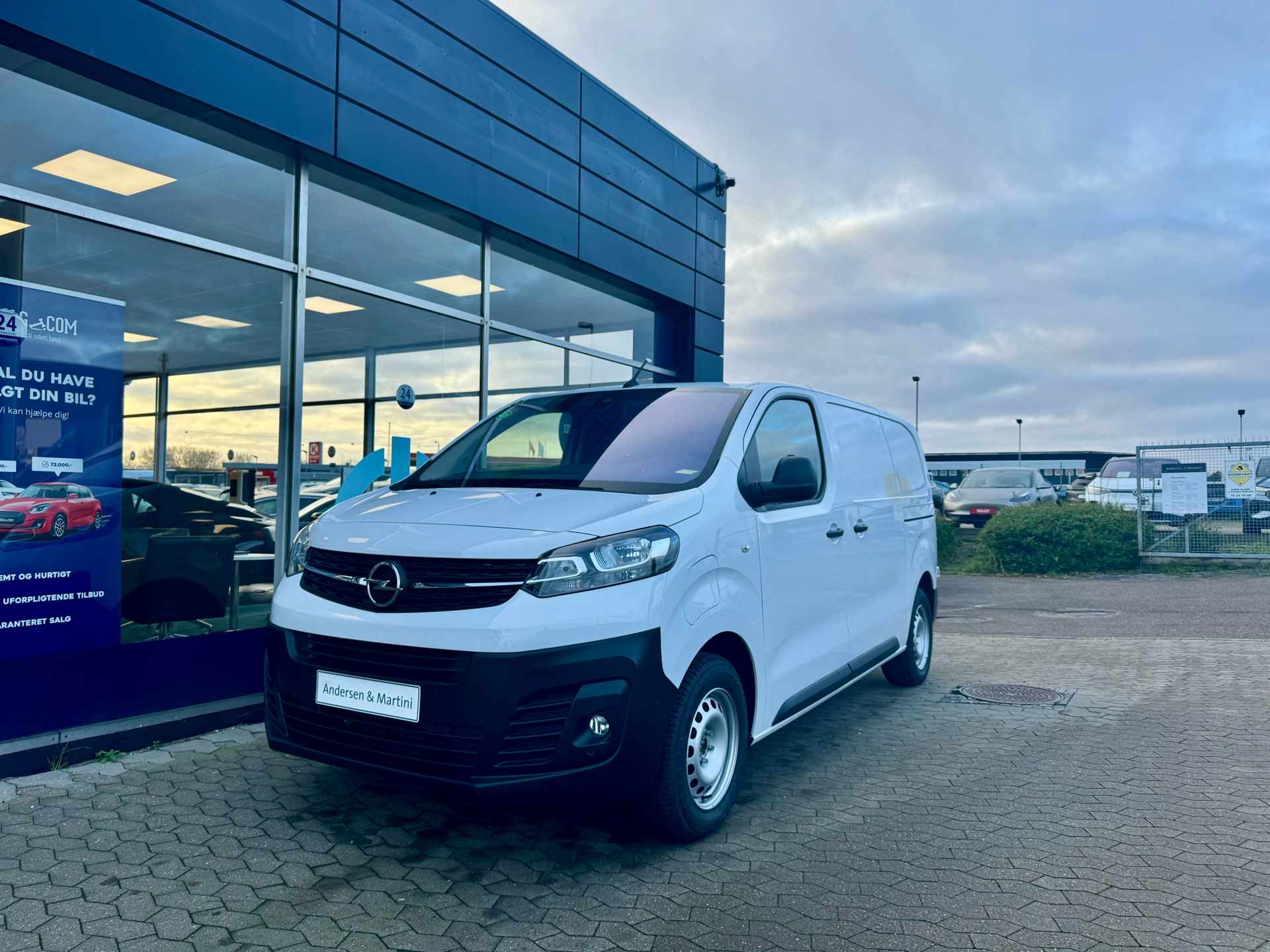 Billede af Opel Vivaro-e L2V2 EL Enjoy 136HK Van Aut.