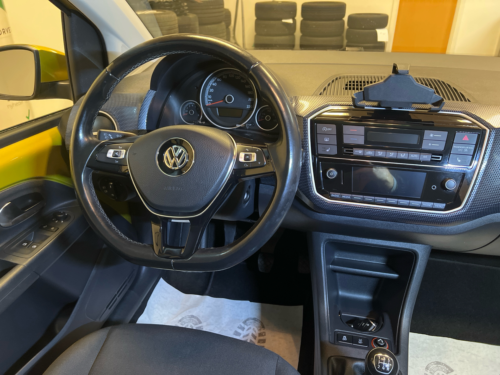 Billede af VW up 1,0 MPI BMT Move 60HK 5d