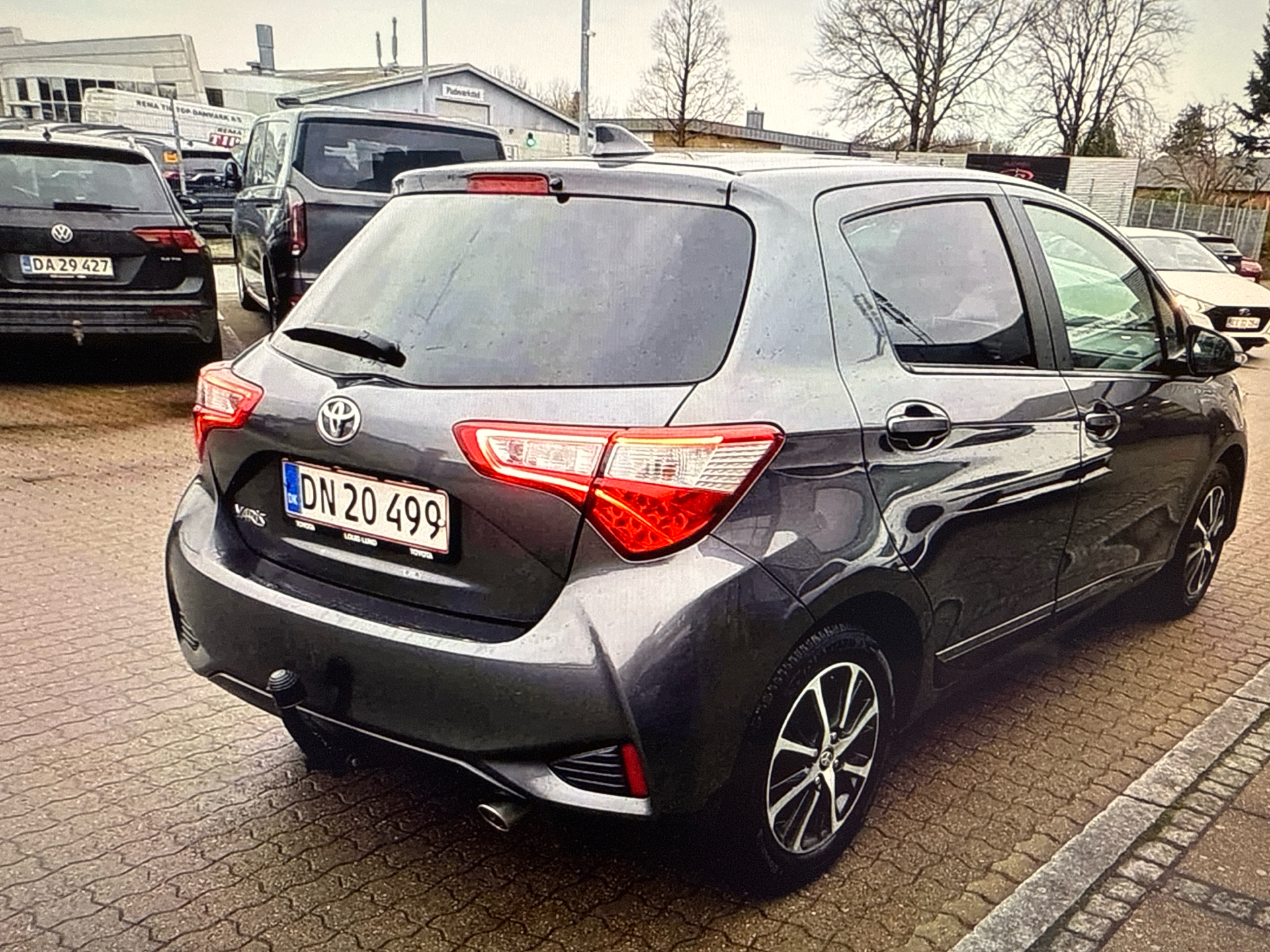 Billede af Toyota Yaris 1,5 VVT-I T3 Premiumpakke 111HK 5d 6g