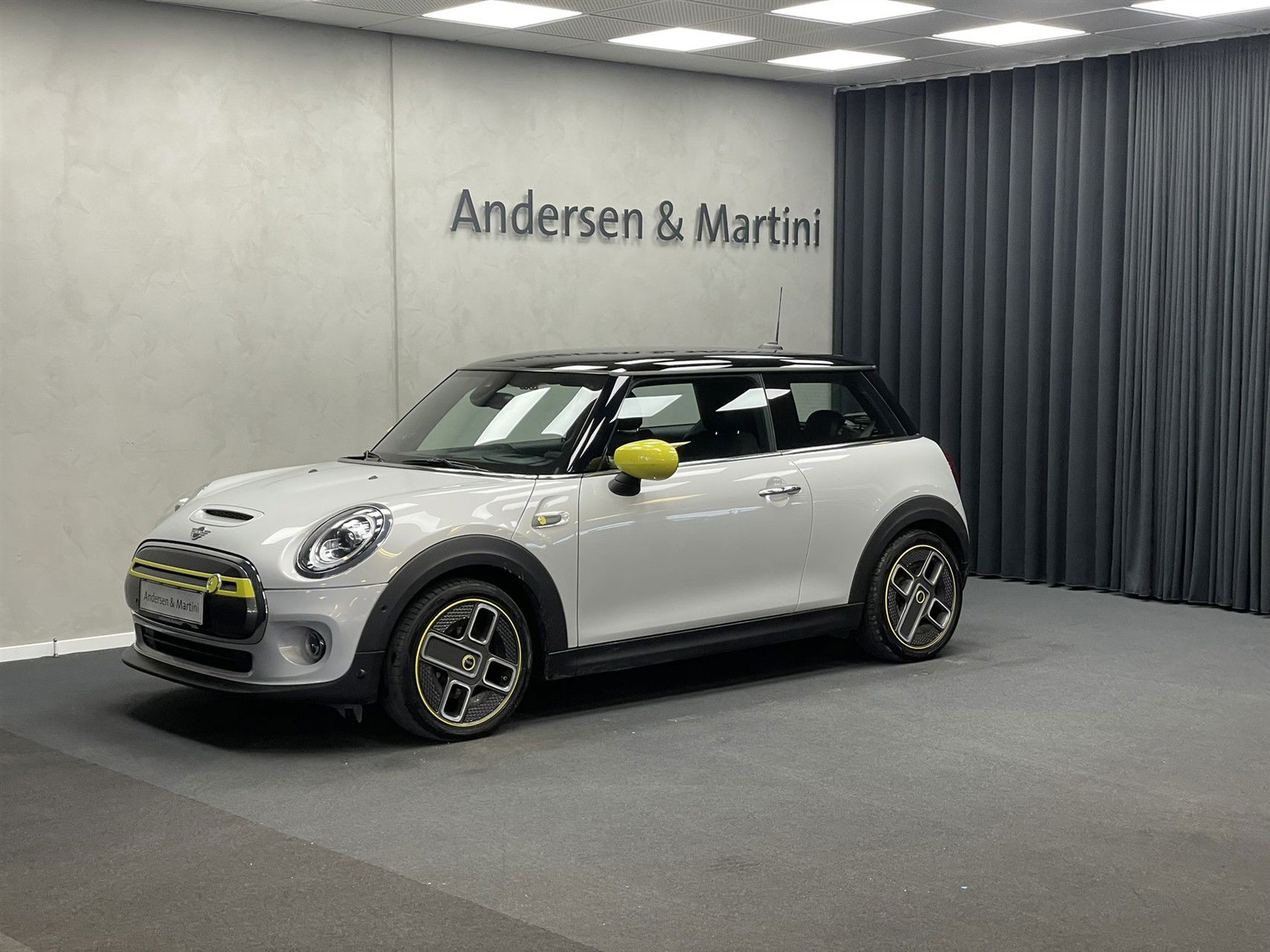 Billede af Mini Cooper E EL Favoured Trim Option Level L 184HK 3d Aut.